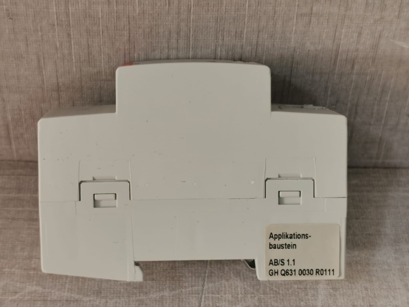 ABB GH Q631 0030 R0111 ABB AB/S 1.1 i-Bus EIB GH Q631 0030 R0111 4