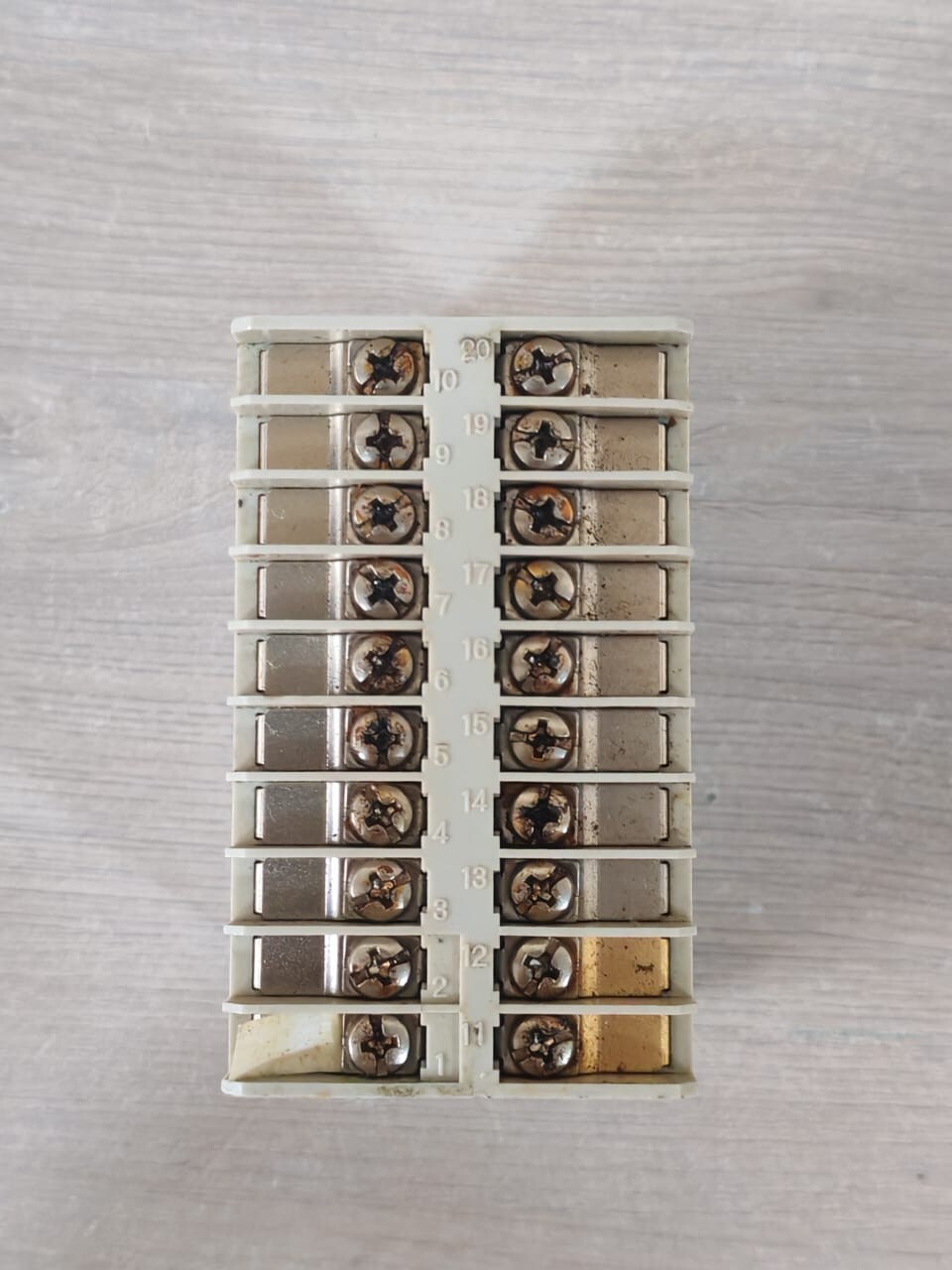 KEYENCE EX-V02 KEYENCE EX-V02 Inductive Displacement Controller 8