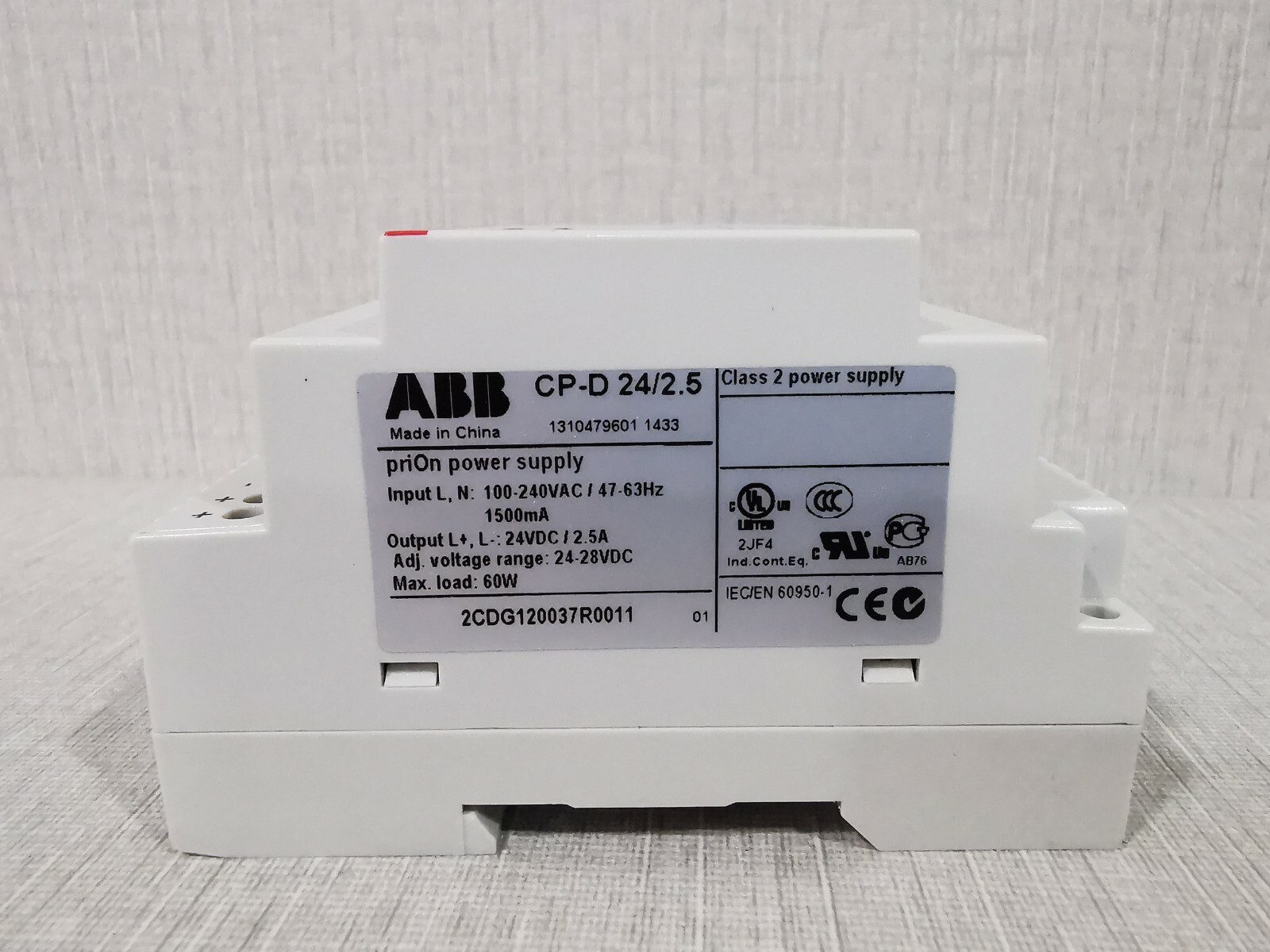 ABB 2CDG120037R0011 pcs ABB CP-D 24/2.5 2CDG120037R0011 Prion Power Supply 24VDC 5
