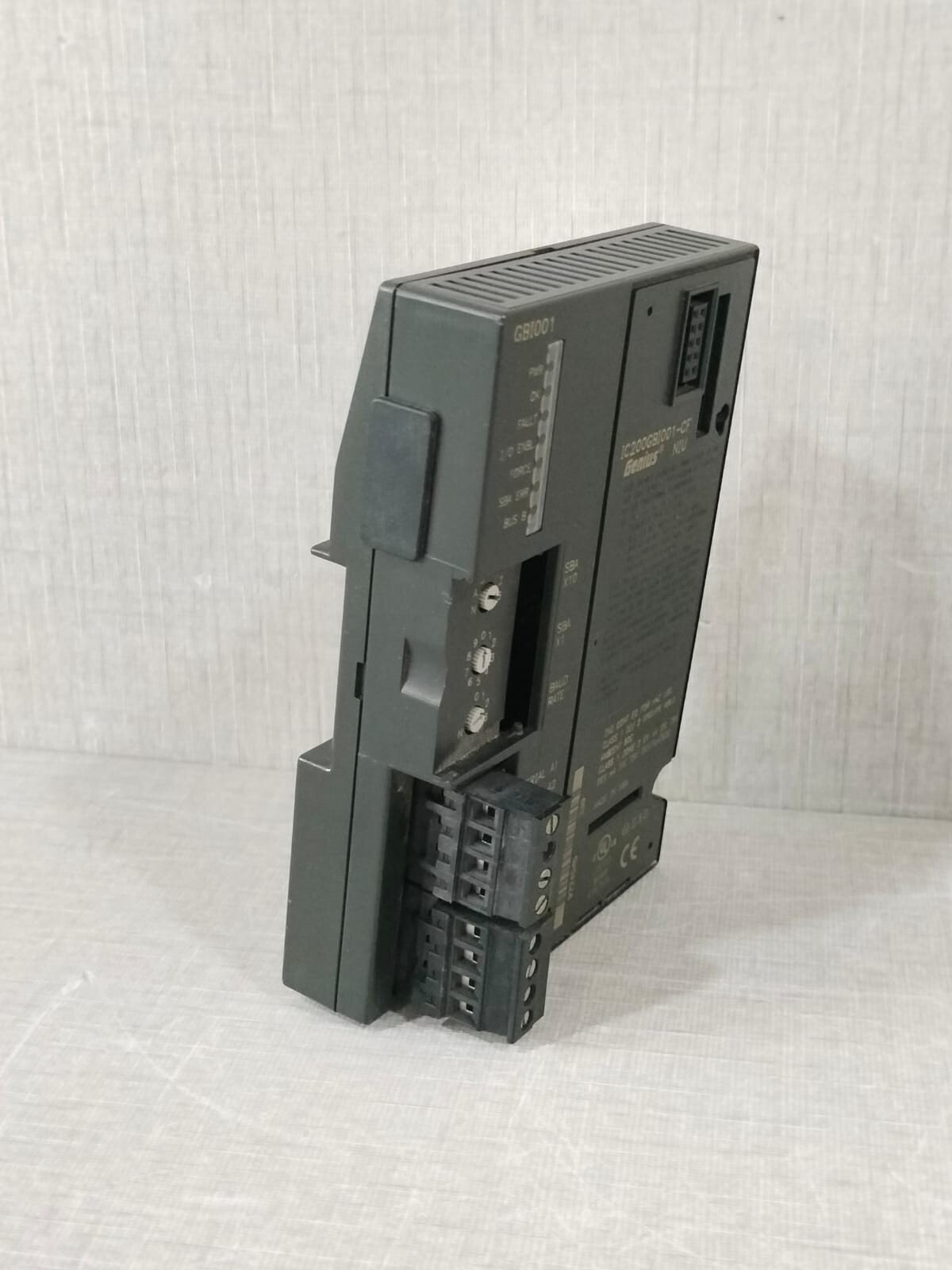 GE Fanuc IC200GBI001-CF GE Fanuc IC200GBI001-CF Genius Network Interface Unit 5