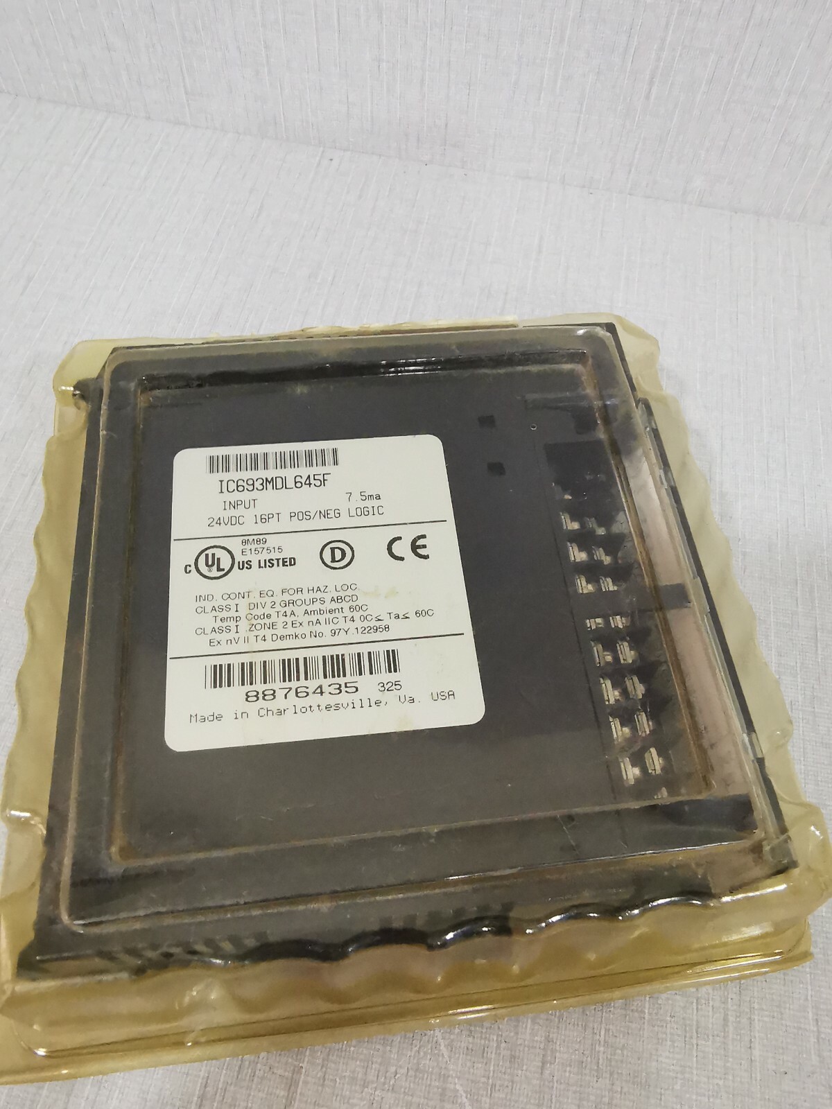 GE Fanuc IC693MDL645F I GE Fanuc IC693MDL645F INPUT 24VDC 16PT POS/NEG LOGIC 2