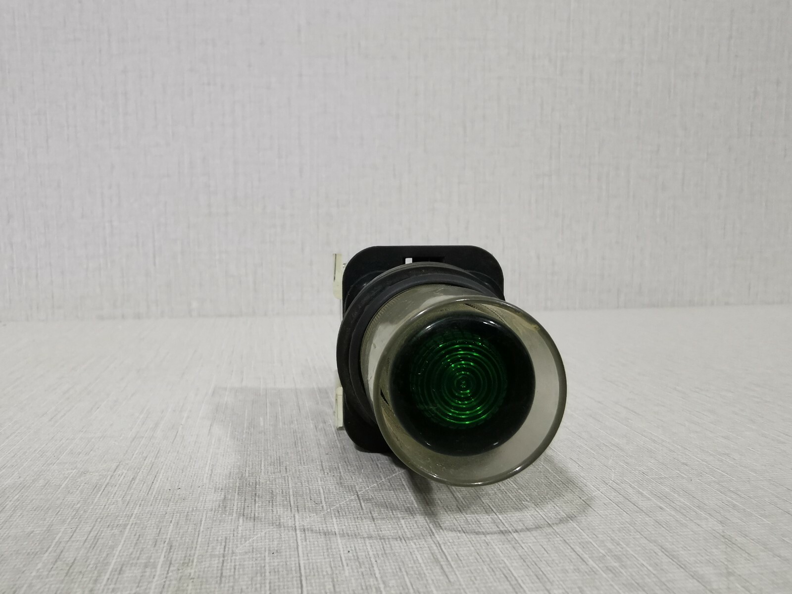 Allen-Bradley 800H-QRAH24 Allen Bradley 800H-QRAH24 PUSH BUTTON 4