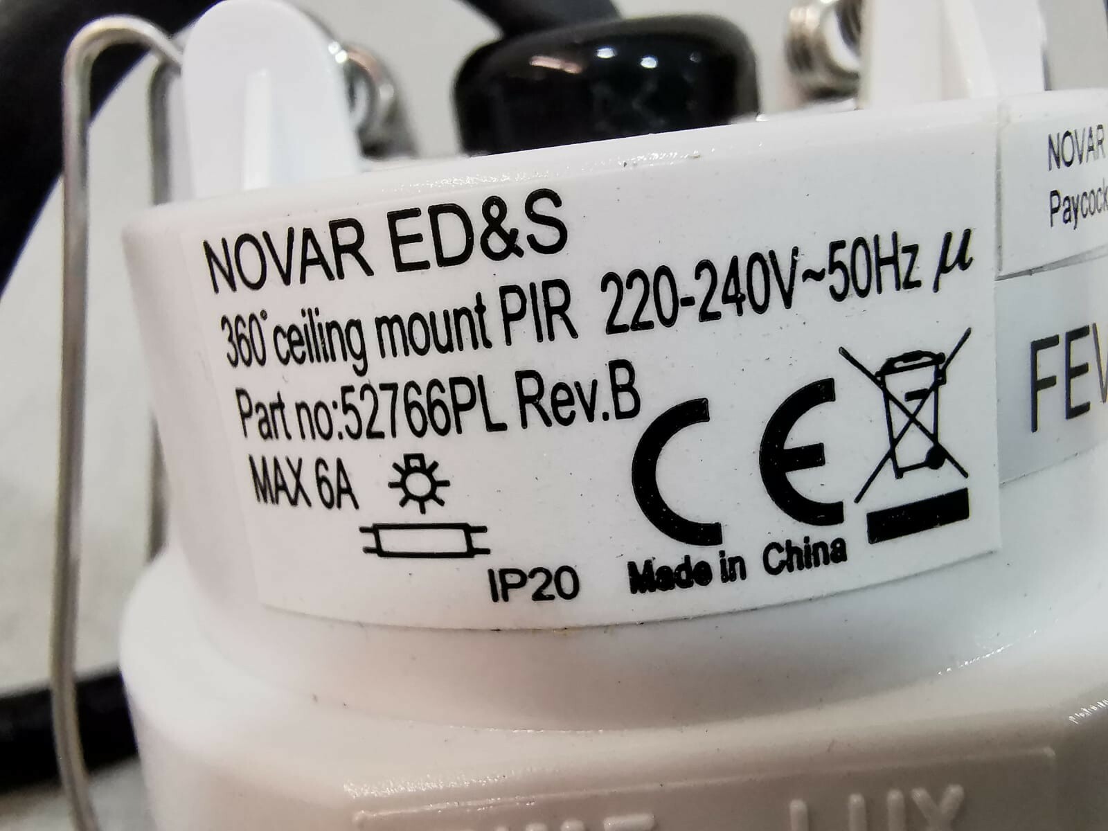 NOVAR ED&S FEV1748R NOVAR ED&S 52766PL Rev.B 360 Ceiling Mount PIR Sensor FEV1748R 2