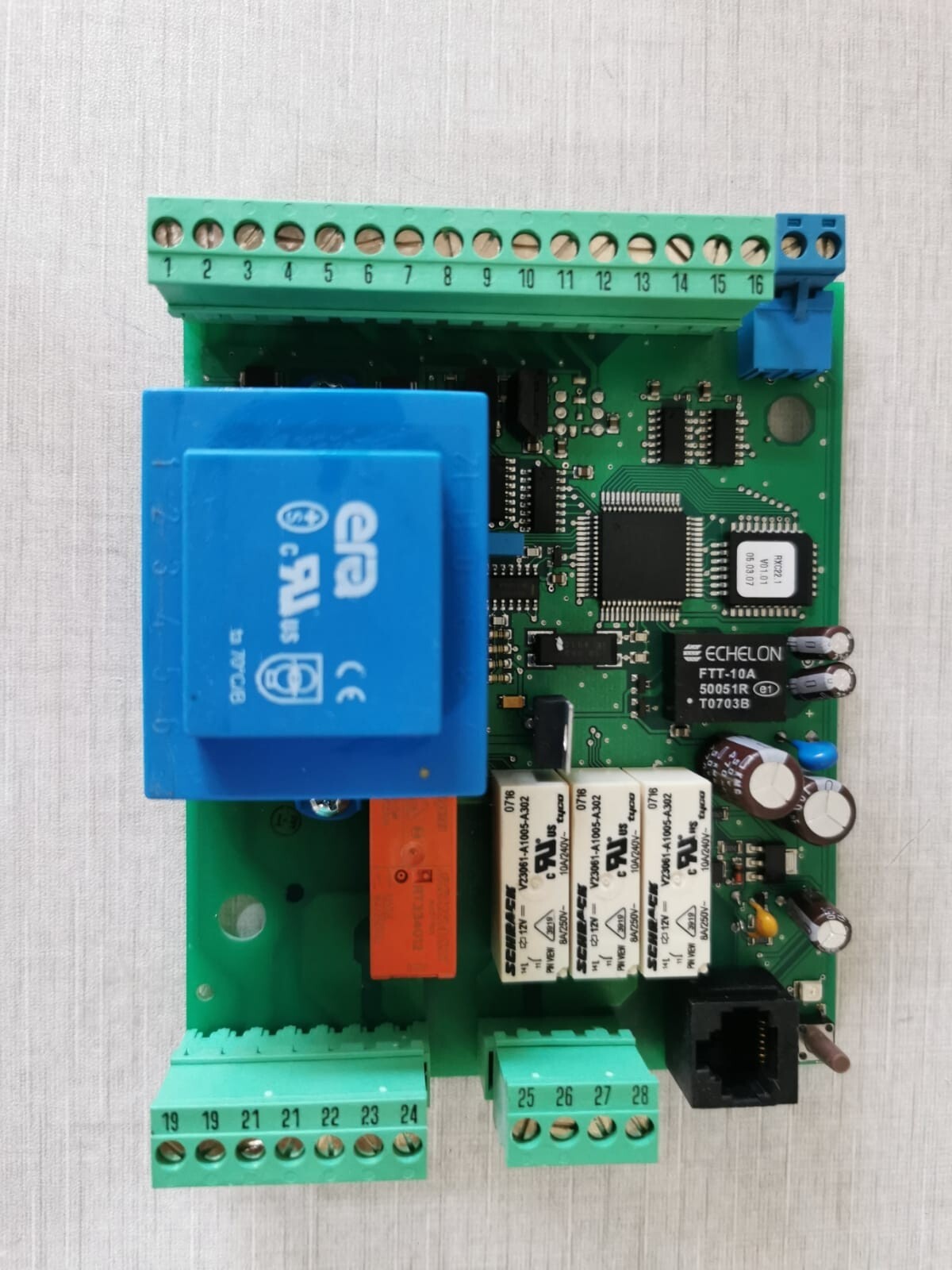Siemens RXC22.1/00022 SIEMENS RXC22.1/00022 Room controller for fan coils - ONLY MOTHER BOARD 6