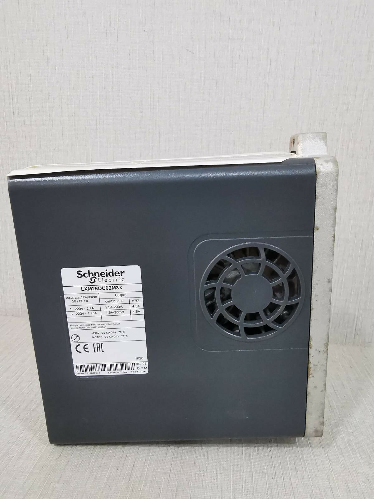 Schneider Electric LXM26DU02M3X Schneider Electric LXM26DU02M3X SERVO DRIVE 5