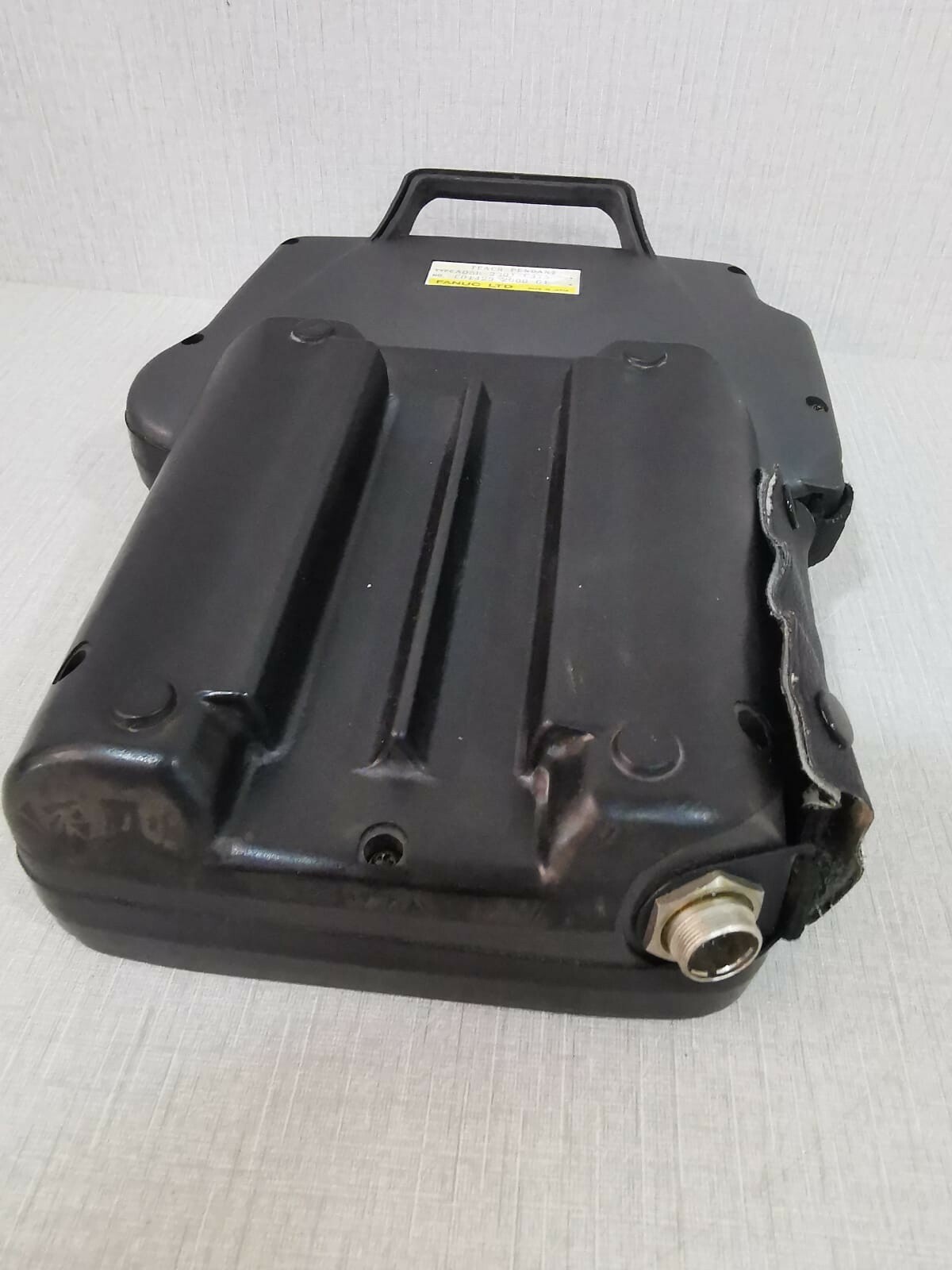 FANUC A05B-2301-C375 FANUC A05B-2301-C375 TEACH PENDANT 4