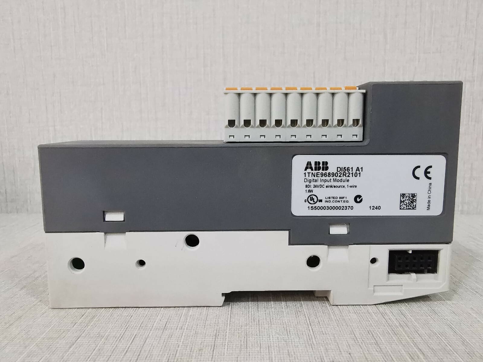 ABB 1TNE968902R2101 ABB DI561 A1 Digital Input Module 1TNE968902R2101 2