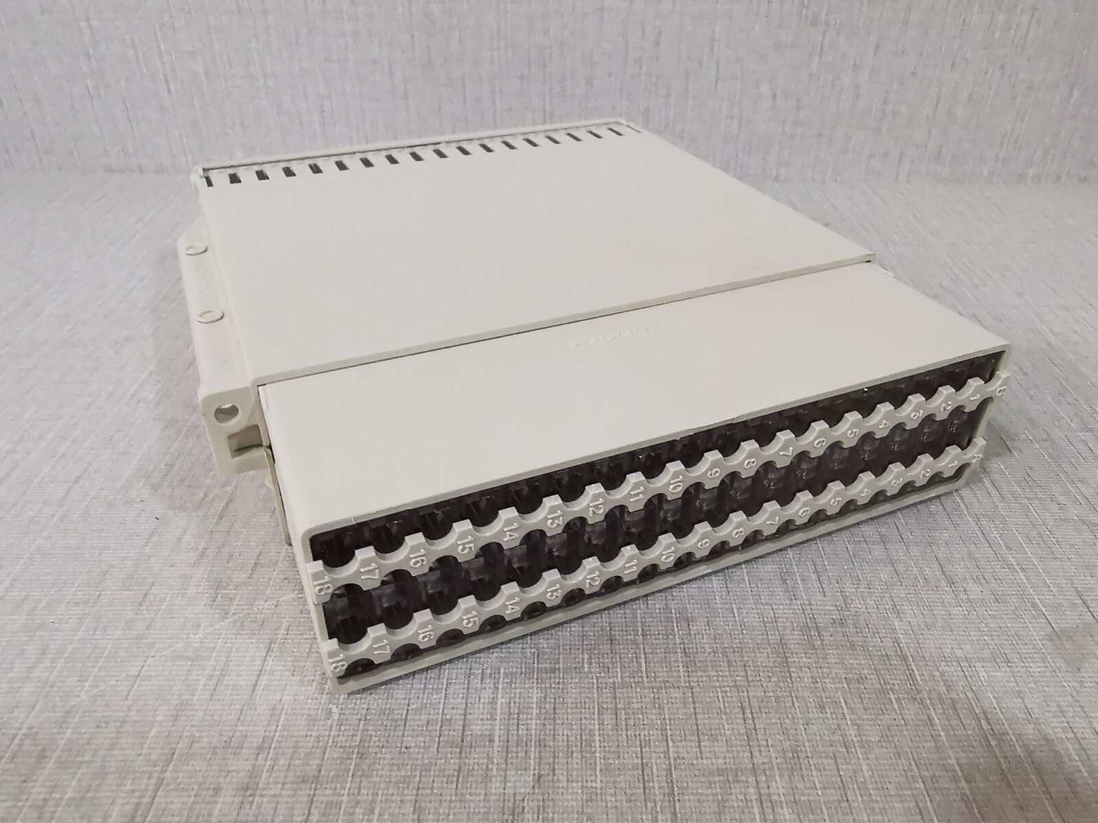 ABB RK 926 115-BB ABB RK 926 115-BB TEST SWITCH 6