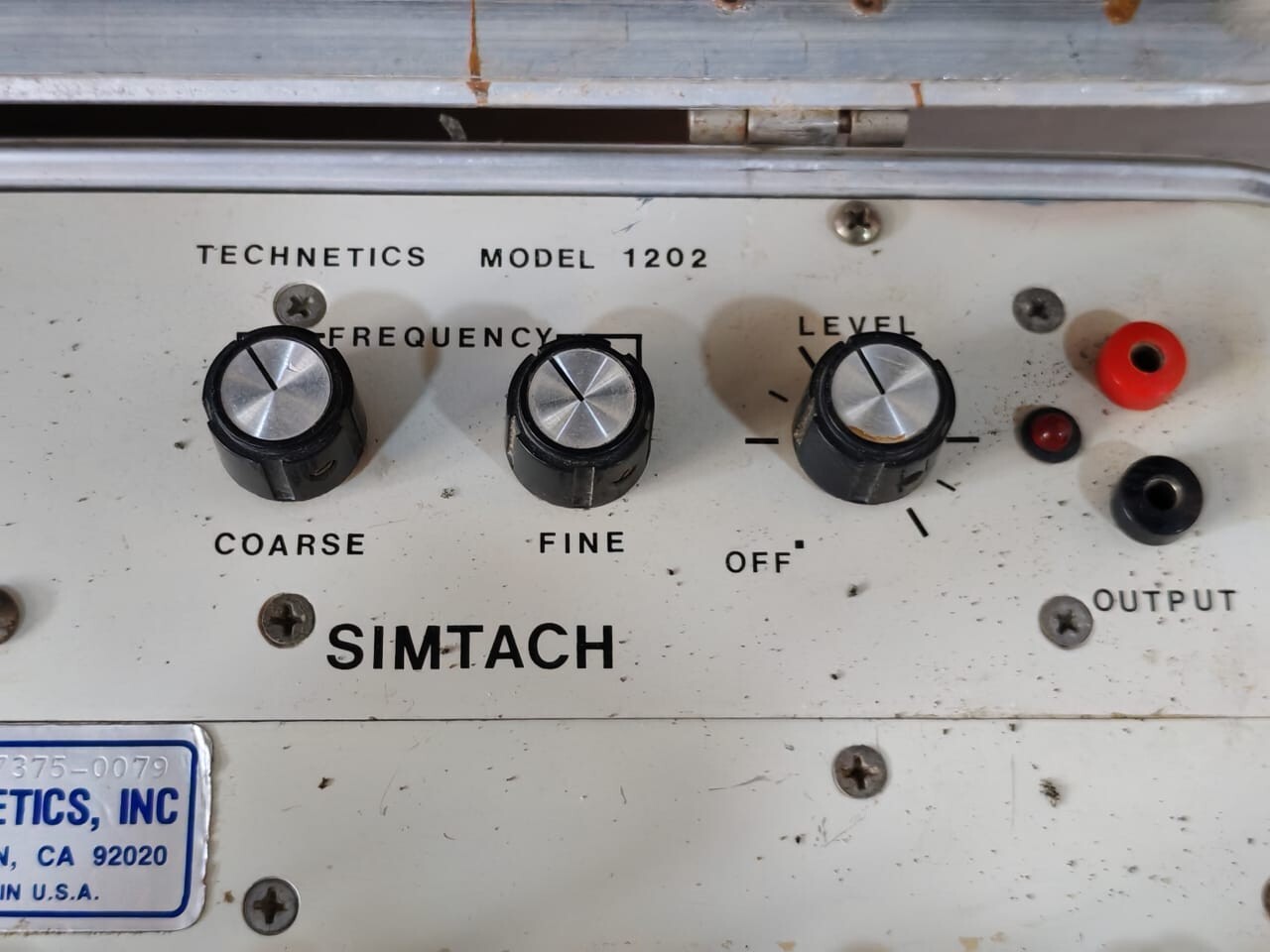 TECHNETICS 993B TECHNETICS 993B TURBINE CONTROL TEST SET 512Hz 100mV - WITH BROKEN LOCK 8