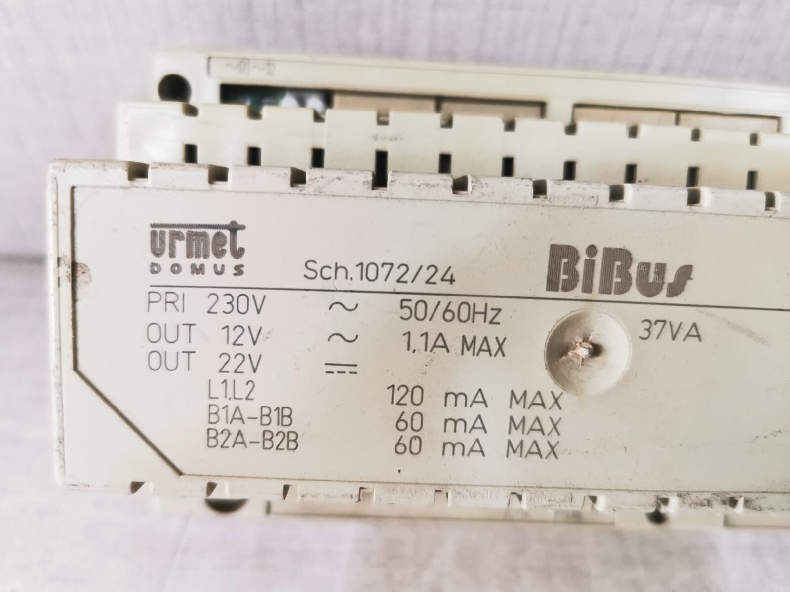 URMET Sch.1072/24 BiBus URMET Sch.1072/24 BiBus POWER SUPPLY - with Visible Discoloration 2