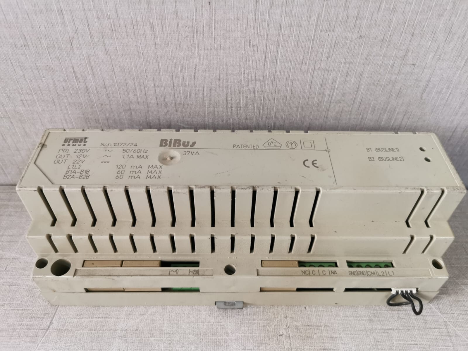 URMET Sch.1072/24 BiBus URMET Sch.1072/24 BiBus POWER SUPPLY - with Visible Discoloration 4