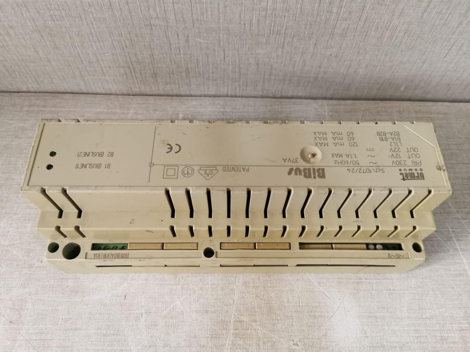 URMET Sch.1072/24 BiBus URMET Sch.1072/24 BiBus POWER SUPPLY - with Visible Discoloration 5