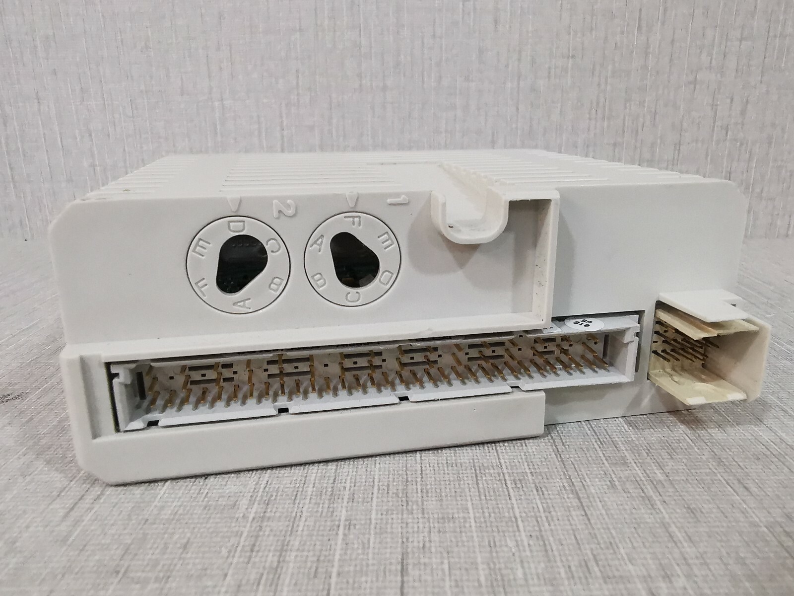 ABB 3BSE039293R1 ABB AI880A Analog Input Module 3BSE039293R1 3