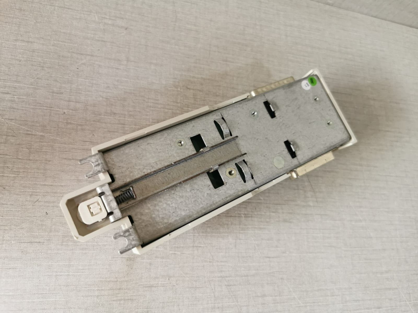 ABB 3BSE030192R1 ABB 3BSE030192R1 ANALOG MODULE - BASE UNIT ONLY 8