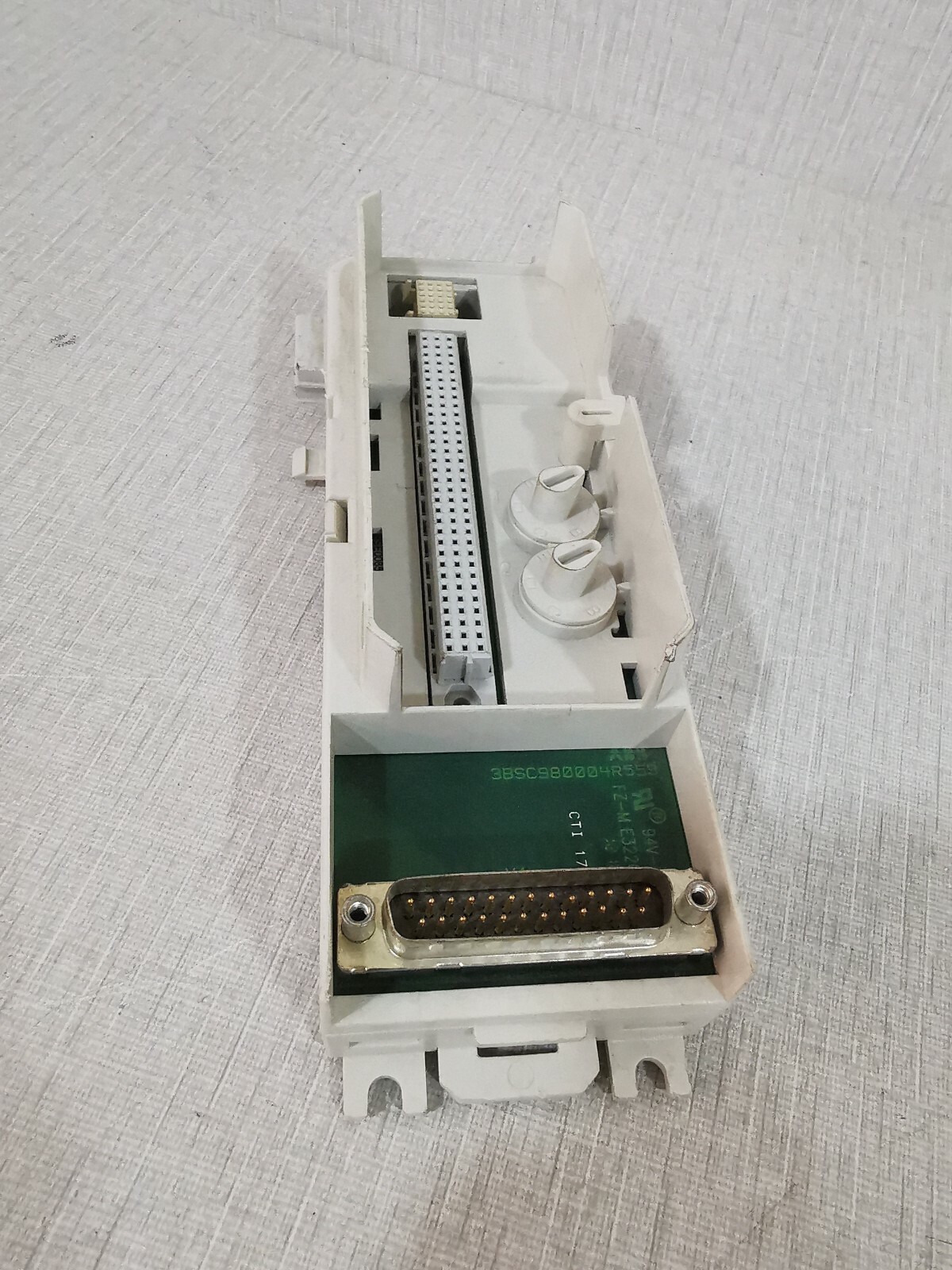 ABB 3BSE013232R1 PR G ABB TU812V1 Base Unit 3BSE013232R1 PR G 4