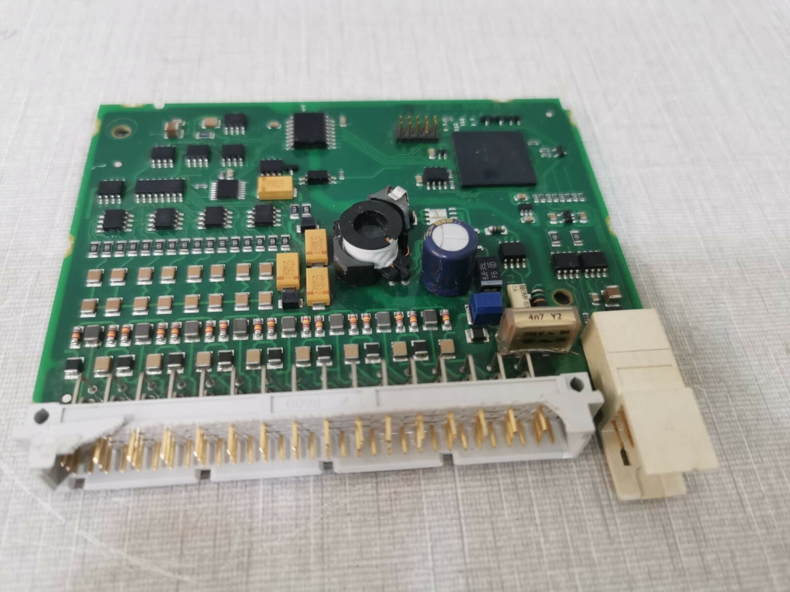 ABB AI810-1 ABB 3BSE065904R1 Control Board AI810-1 Without Case 4