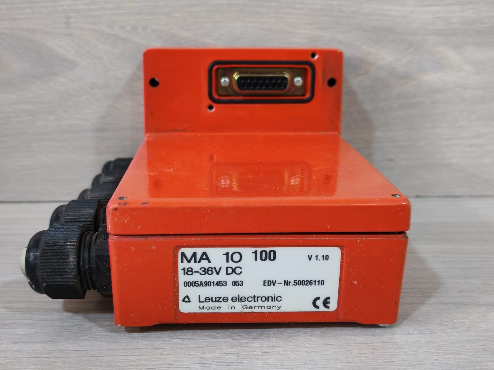 Leuze MA 1O 100 Leuze MA 1O 100 Modular Connection Unit V 1.10 4