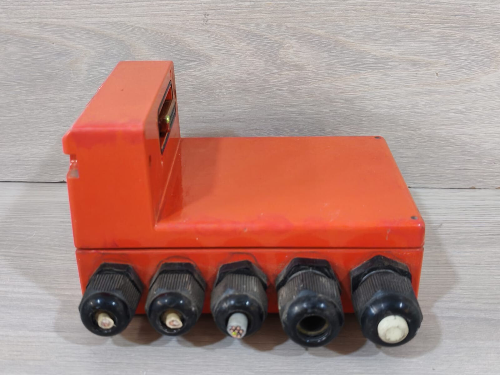 Leuze MA 1O 100 Leuze MA 1O 100 Modular Connection Unit V 1.10 6