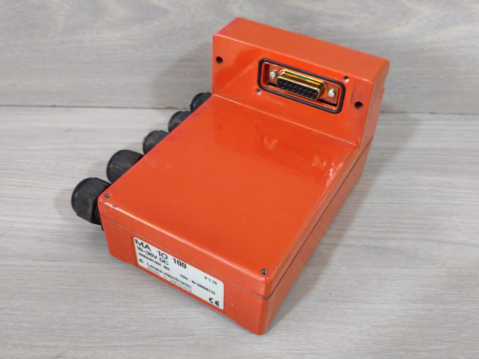 Leuze MA 1O 100 Leuze MA 1O 100 Modular Connection Unit V 1.10 9