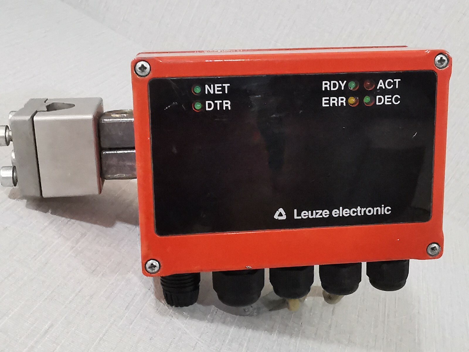 Leuze MA 30 100 Modular Connector Unit 18-36V DC V 01.15