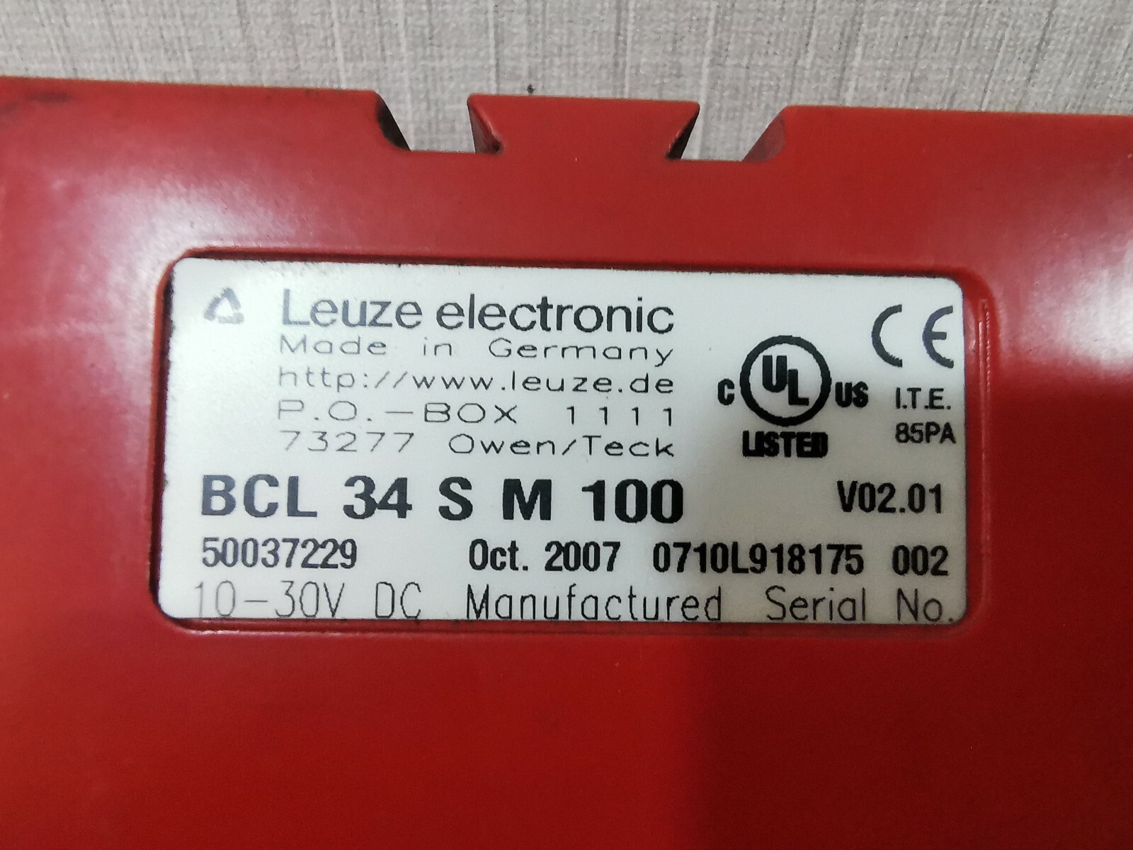 Leuze BCL 34 S M 100 Leuze BCL 34 S M 100 BAR CODE SCANNER 2