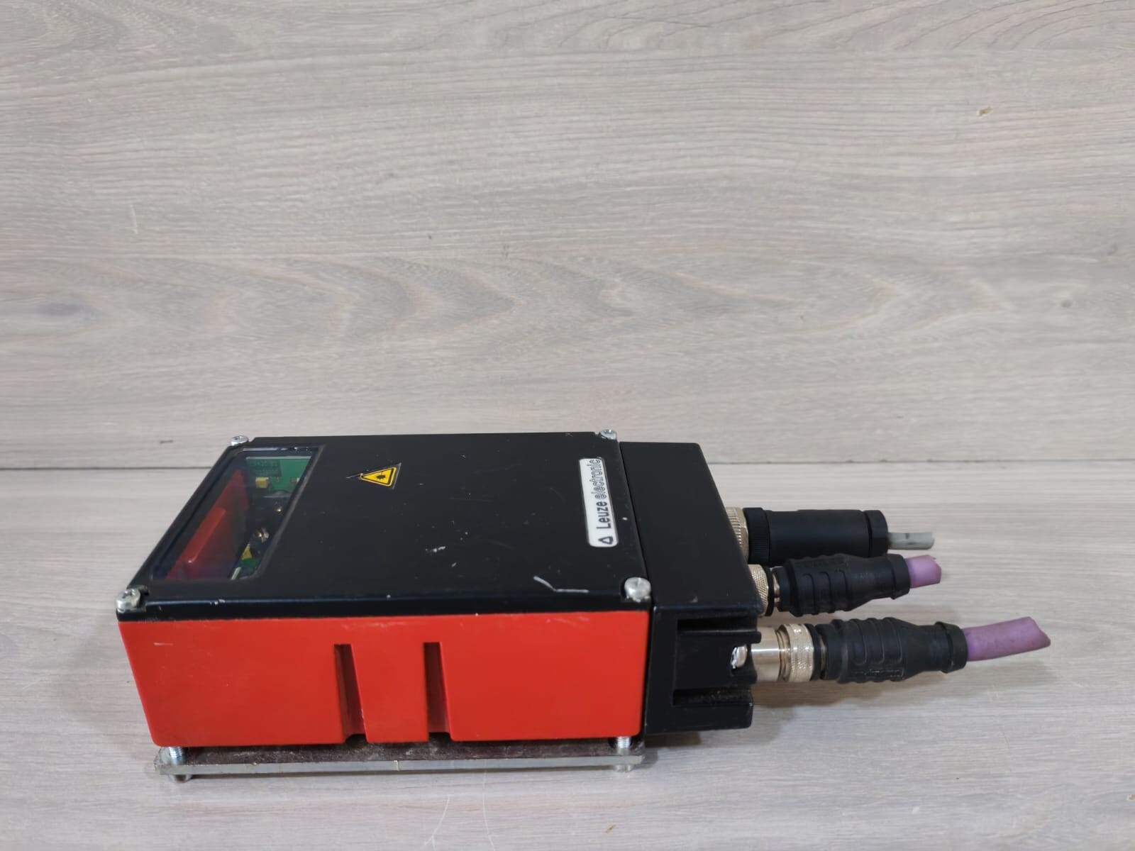 Leuze MS-34-103 LEUZE ELECTRONIC BCL 34 R1 L 100 BARCODE READER WITH MS 34 103 CONNECTOR 8