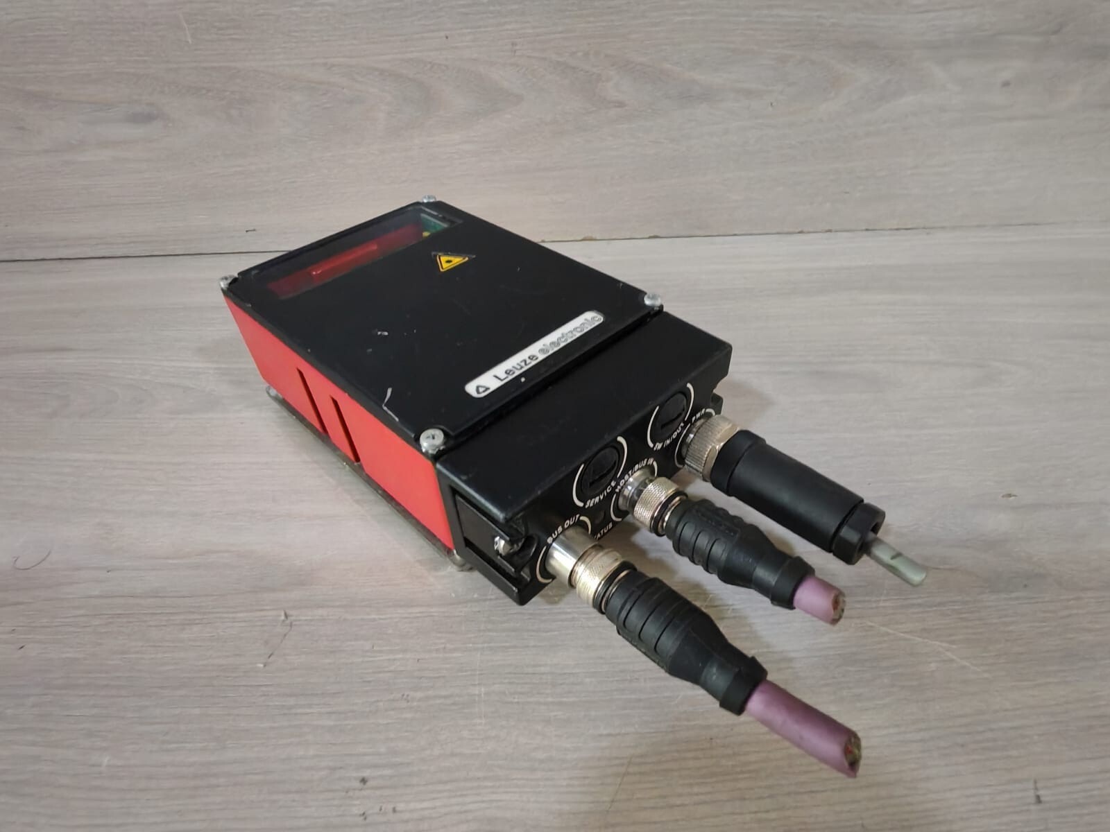 Leuze MS-34-103 LEUZE ELECTRONIC BCL 34 R1 L 100 BARCODE READER WITH MS 34 103 CONNECTOR 9