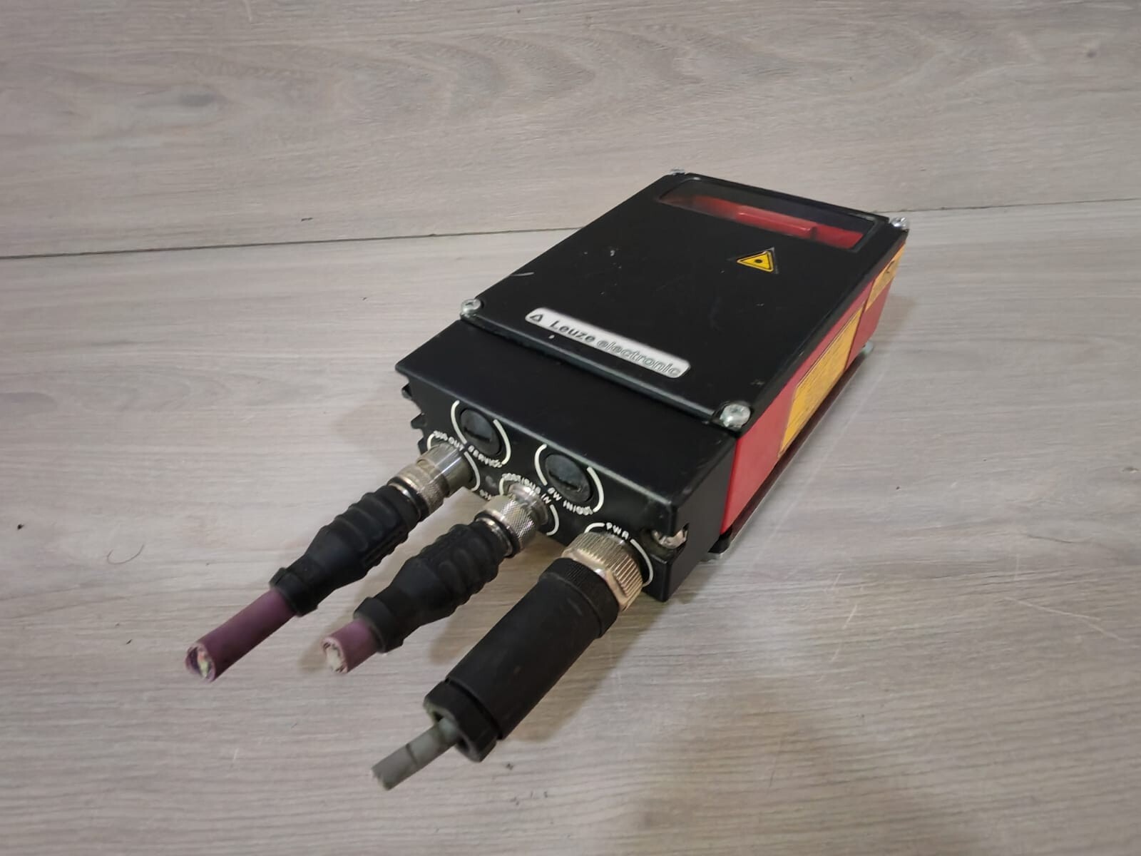 Leuze MS-34-103 LEUZE ELECTRONIC BCL 34 R1 L 100 BARCODE READER WITH MS 34 103 CONNECTOR 10