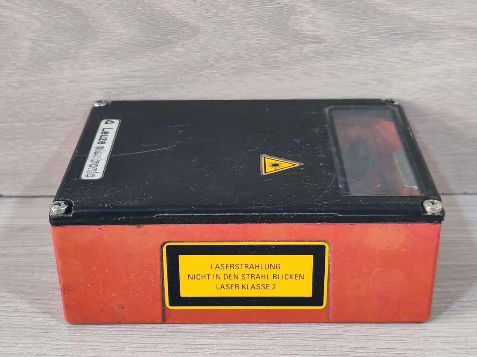 Leuze BCL 40 R1 F 100 BARCODE READER 7