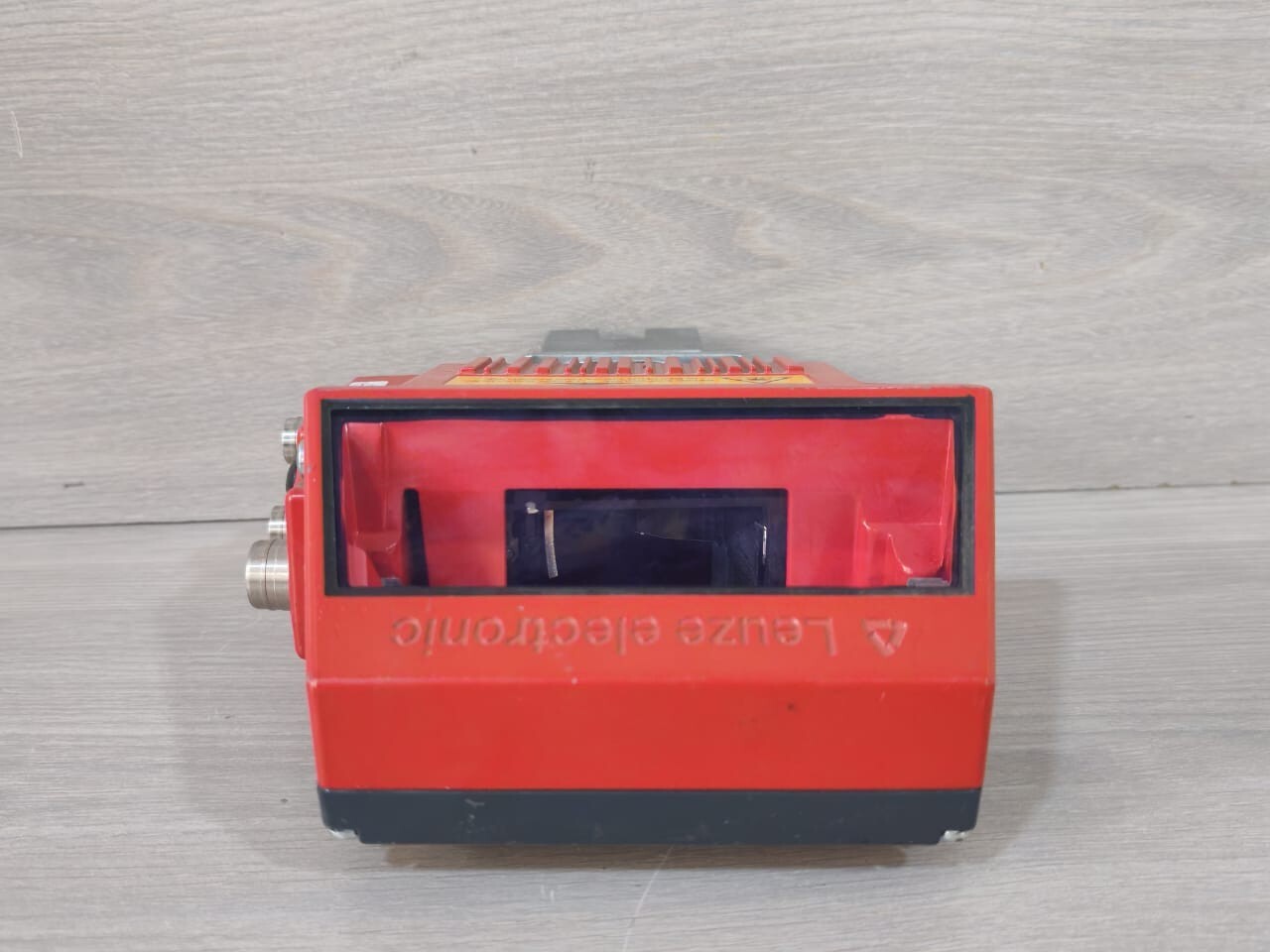 Leuze OF-100 LEUZE ELECTRONIC BCL 304i OF 100 BARCODE READER 50116320 WITH MS 304 CONNECTOR 8