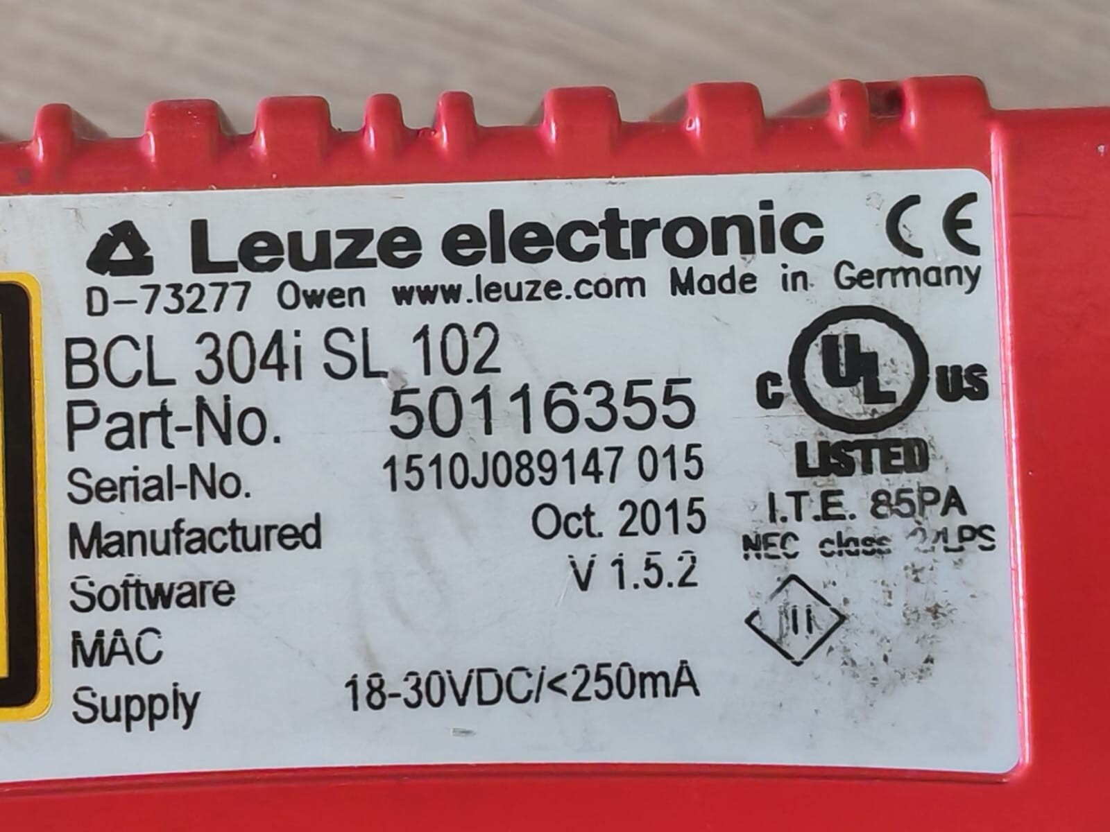 Leuze SL-102 Leuze BCL 304i SL 102 BAR CODE SCANNER 50116355 WITH MS 304 CONNECTOR 50116470 2