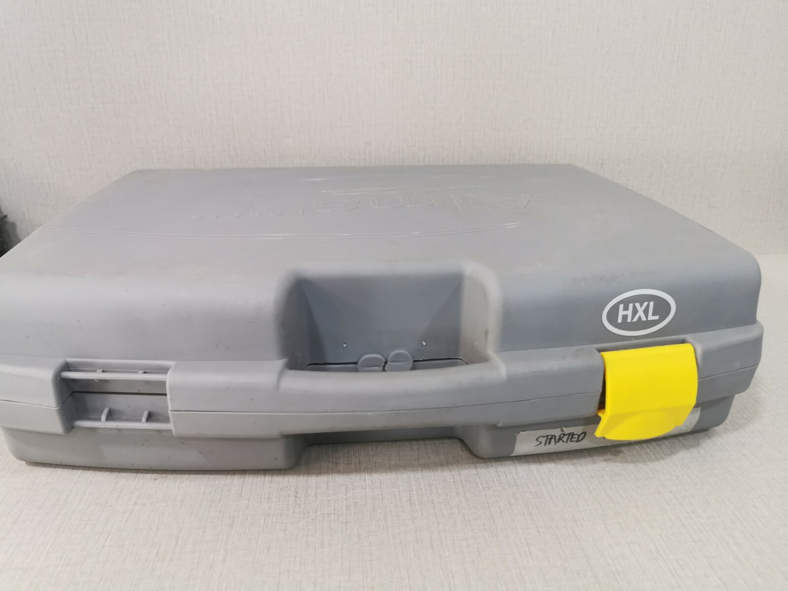 Alma 800017084 / 05.2017 Alma SR COOLED LASER HANDPIECE 800017084 / 05.2017 3