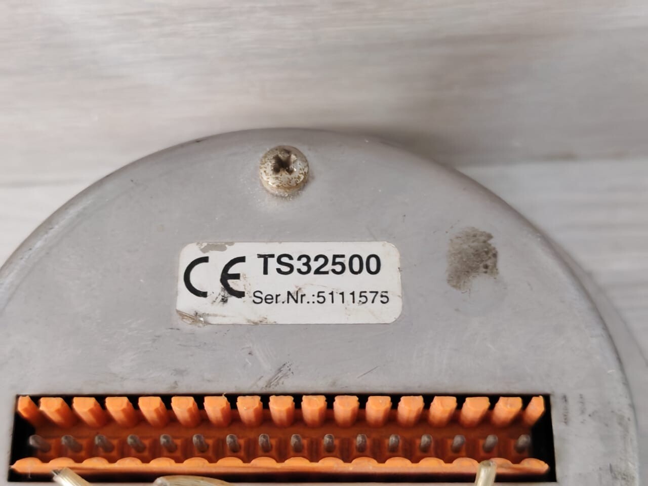 SIKA ELECTRONIC TS32500 SIKA ELECTRONIC TS32500 SIGNAL CONVERTER FOR FLOW METER 24VDC 8