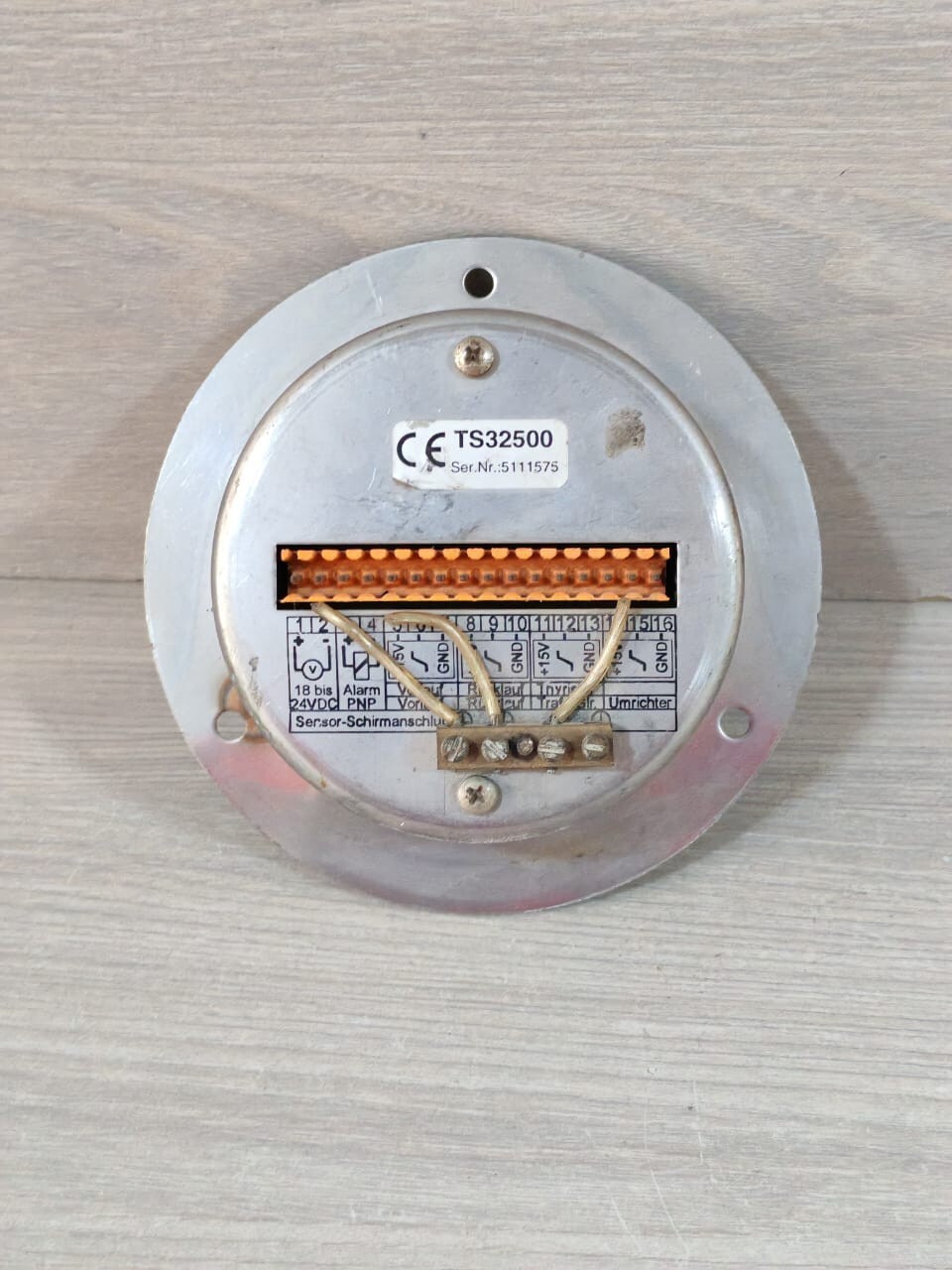 SIKA ELECTRONIC TS32500 SIKA ELECTRONIC TS32500 SIGNAL CONVERTER FOR FLOW METER 24VDC 10