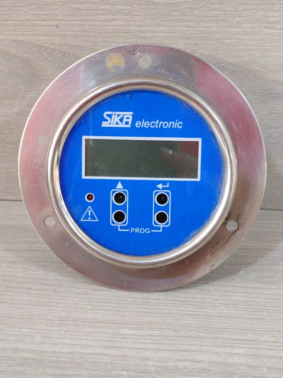 SIKA ELECTRONIC TS32500 SIGNAL CONVERTER FOR FLOW METER 24VDC