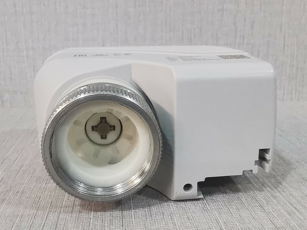Siemens FHP2B04 / FHP2 / F2H** SIEMENS Acvatix SSA81 ELECTRICAL ACTUATOR AC 24V 50/60HZ - WITH FILTHY BOX 3