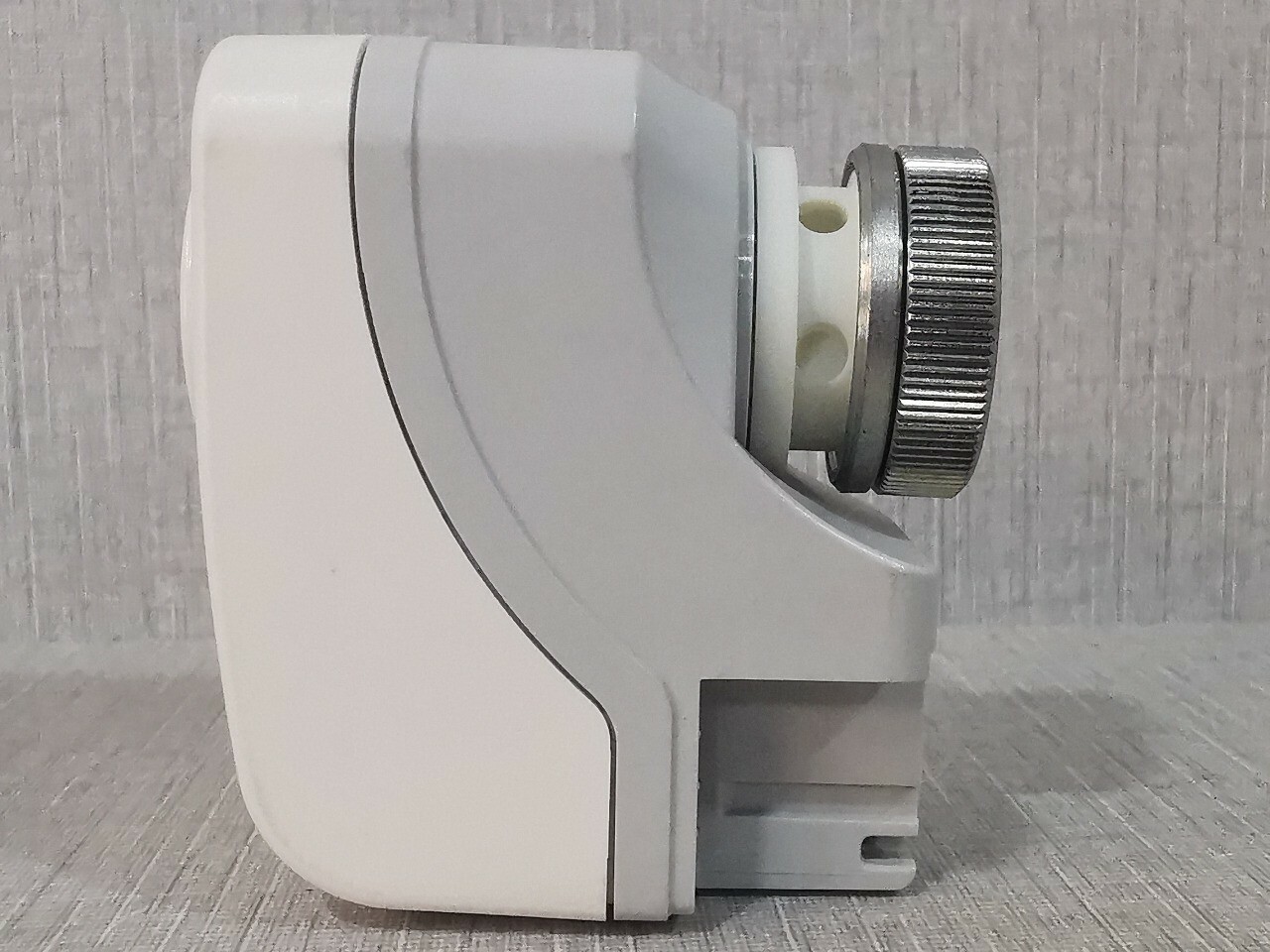 Siemens FHP2B04 / FHP2 / F2H** SIEMENS Acvatix SSA81 ELECTRICAL ACTUATOR AC 24V 50/60HZ - WITH FILTHY BOX 7