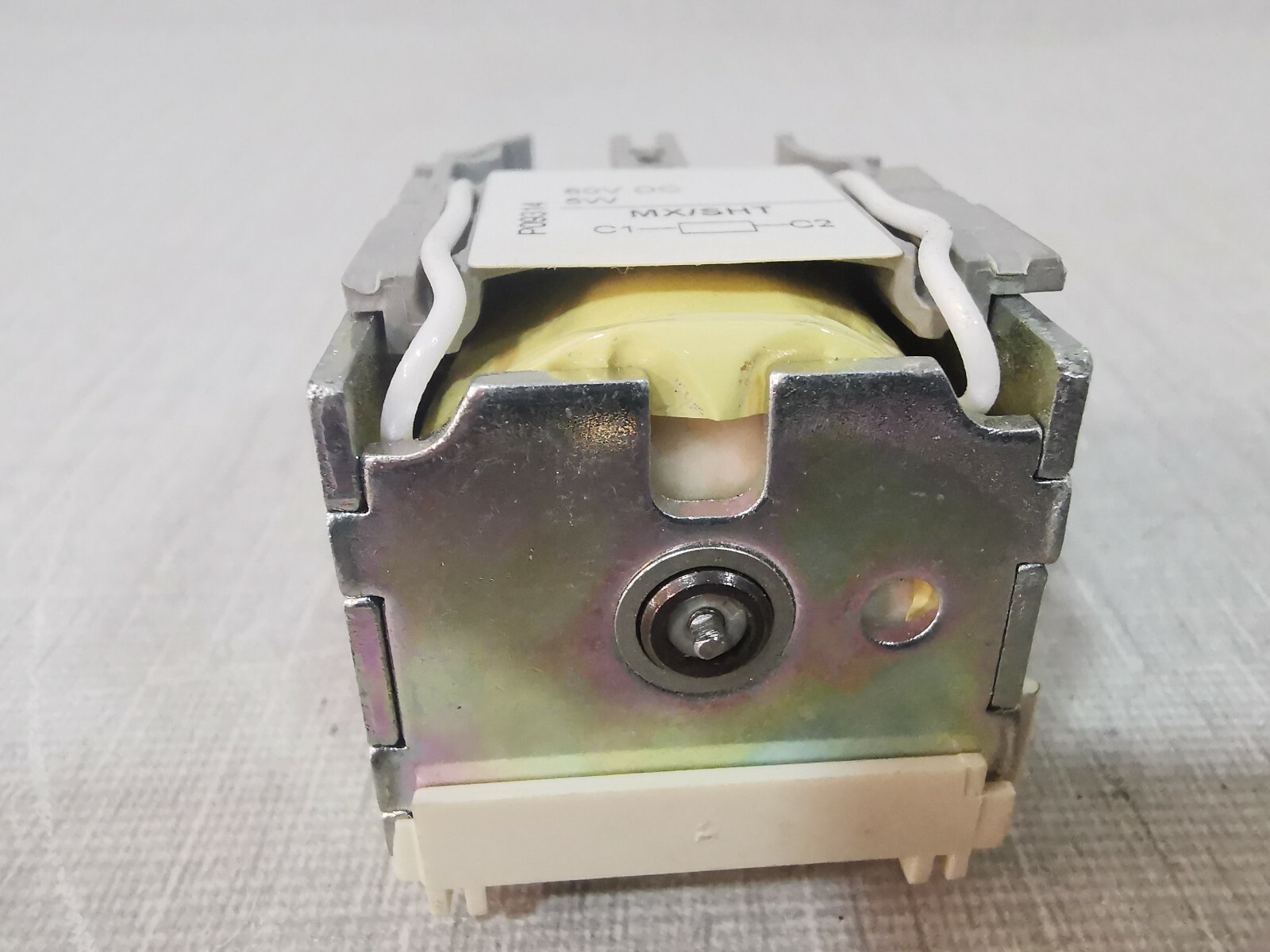 Schneider Electric LV429383 Schneider Electric LV429383 MX 60V DC SHUNT RELEASE 6