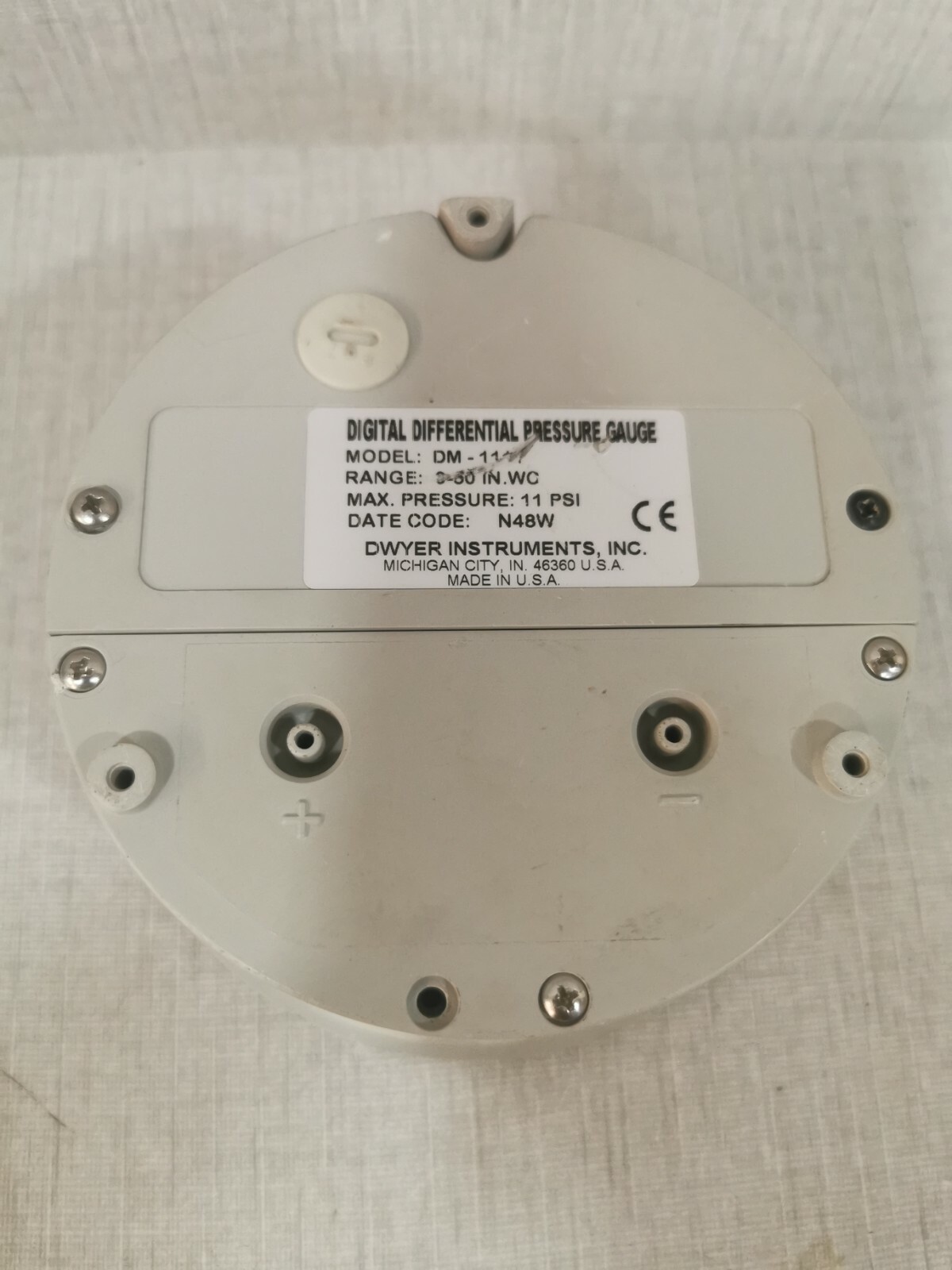 Dwyer DigiMag DM-1111 Dwyer DigiMag DM-1111 Range 0-60 IN.WC 2