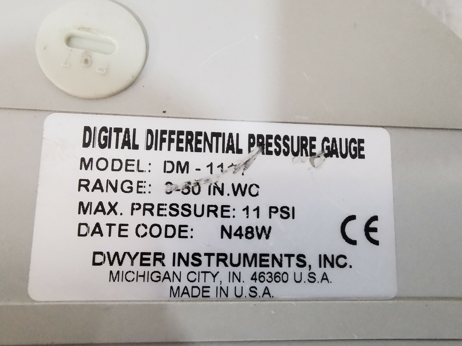 Dwyer DigiMag DM-1111 Dwyer DigiMag DM-1111 Range 0-60 IN.WC 3