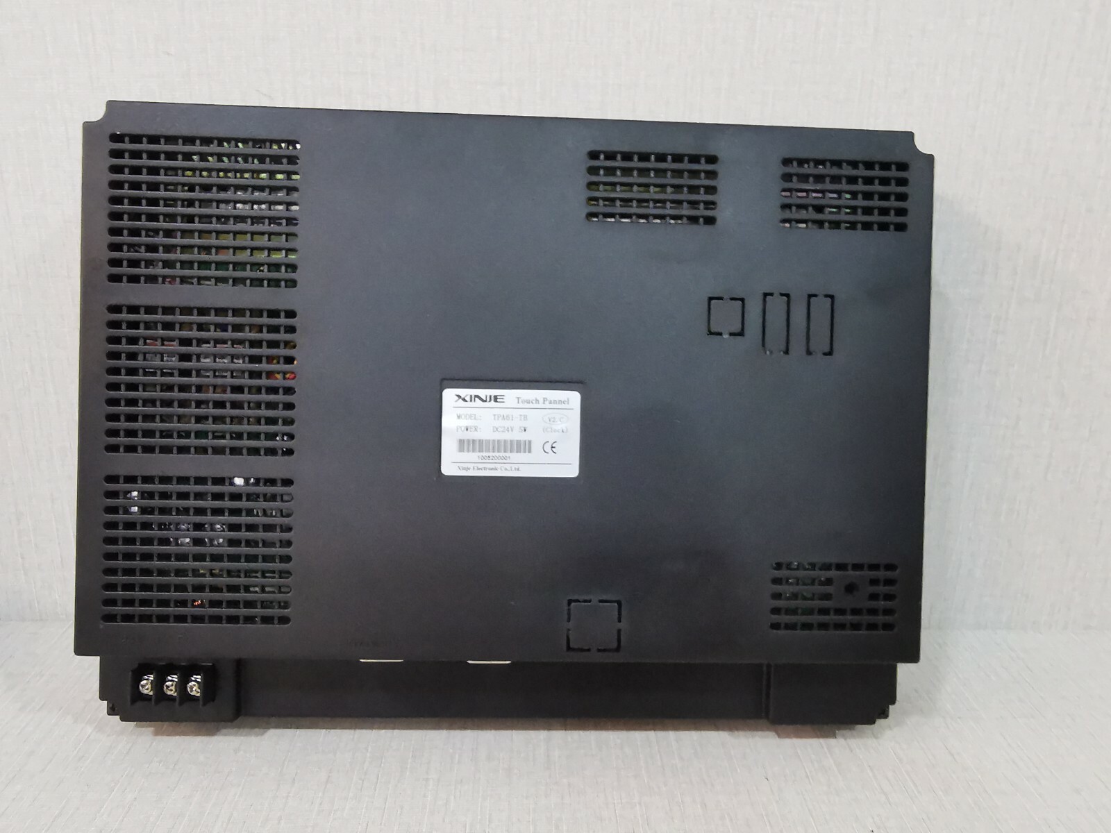 XINJE TPA61-TB Touch Pannel 3