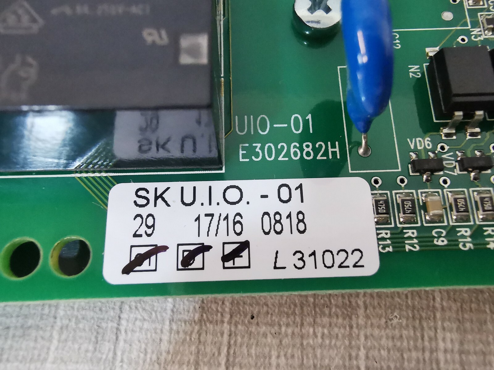 Unbranded UI0-01 E302682H UI0-01 E302682H BOARD SK U.I.O-01 3