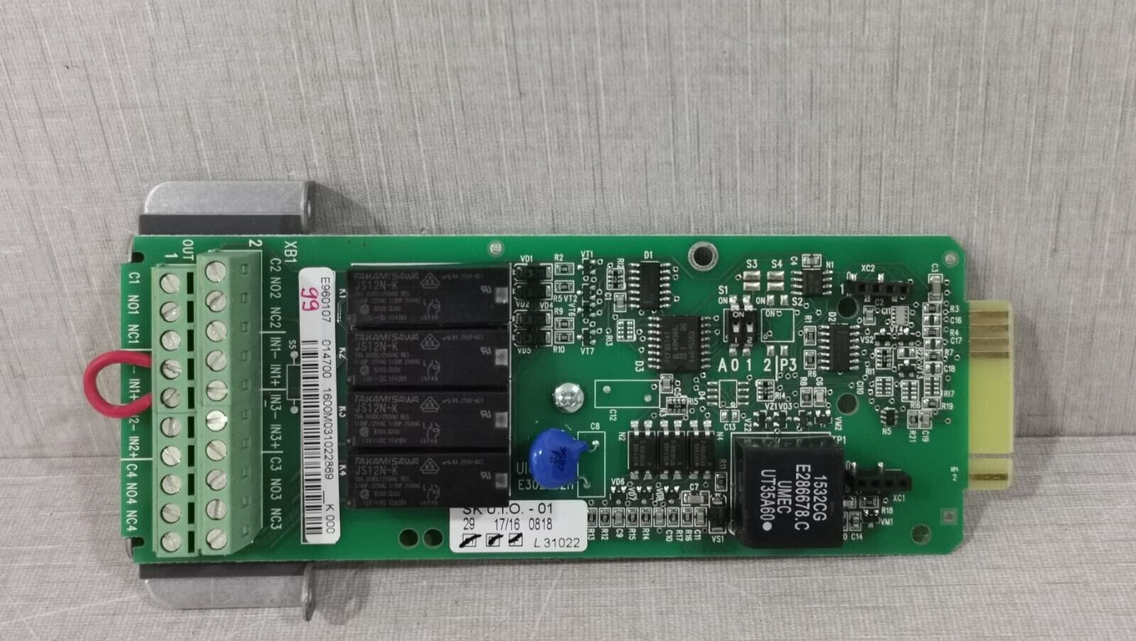 UI0-01 E302682H BOARD SK U.I.O-01