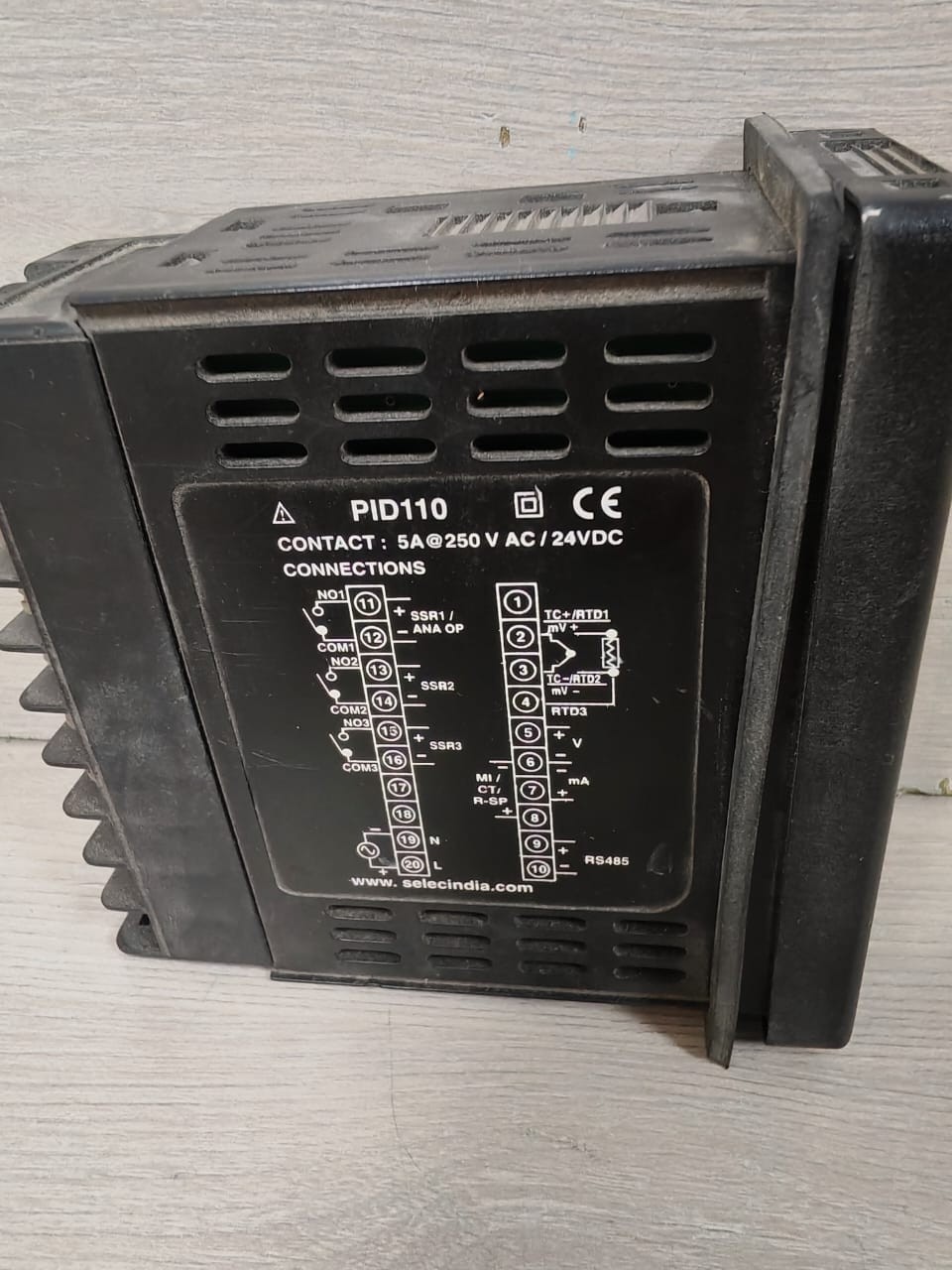 SELEC PID110-0-0-00 SELEC PID110 OUTPUT RELAY PID110-0-0-00 5