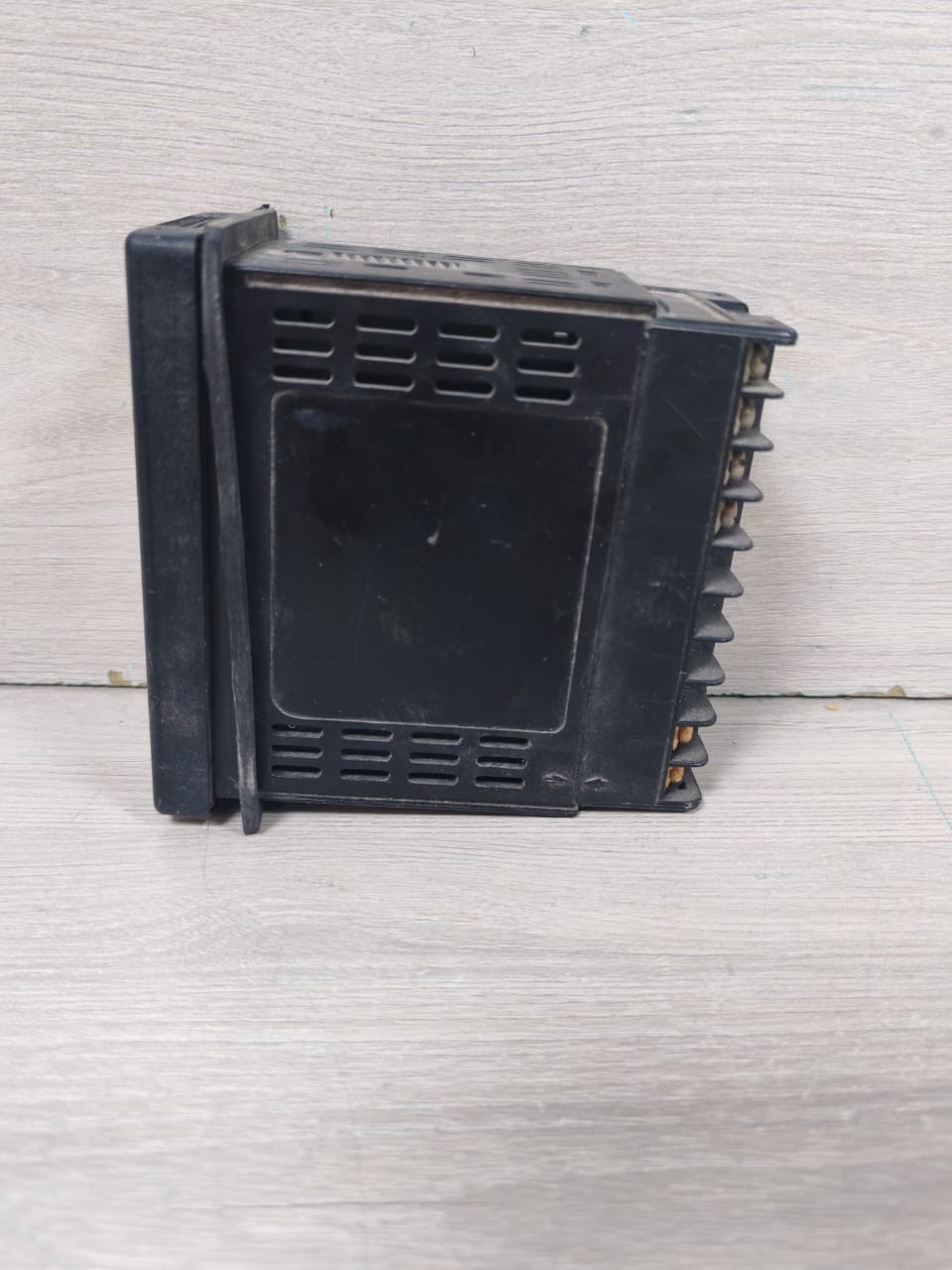 SELEC PID110-0-0-00 SELEC PID110 OUTPUT RELAY PID110-0-0-00 6