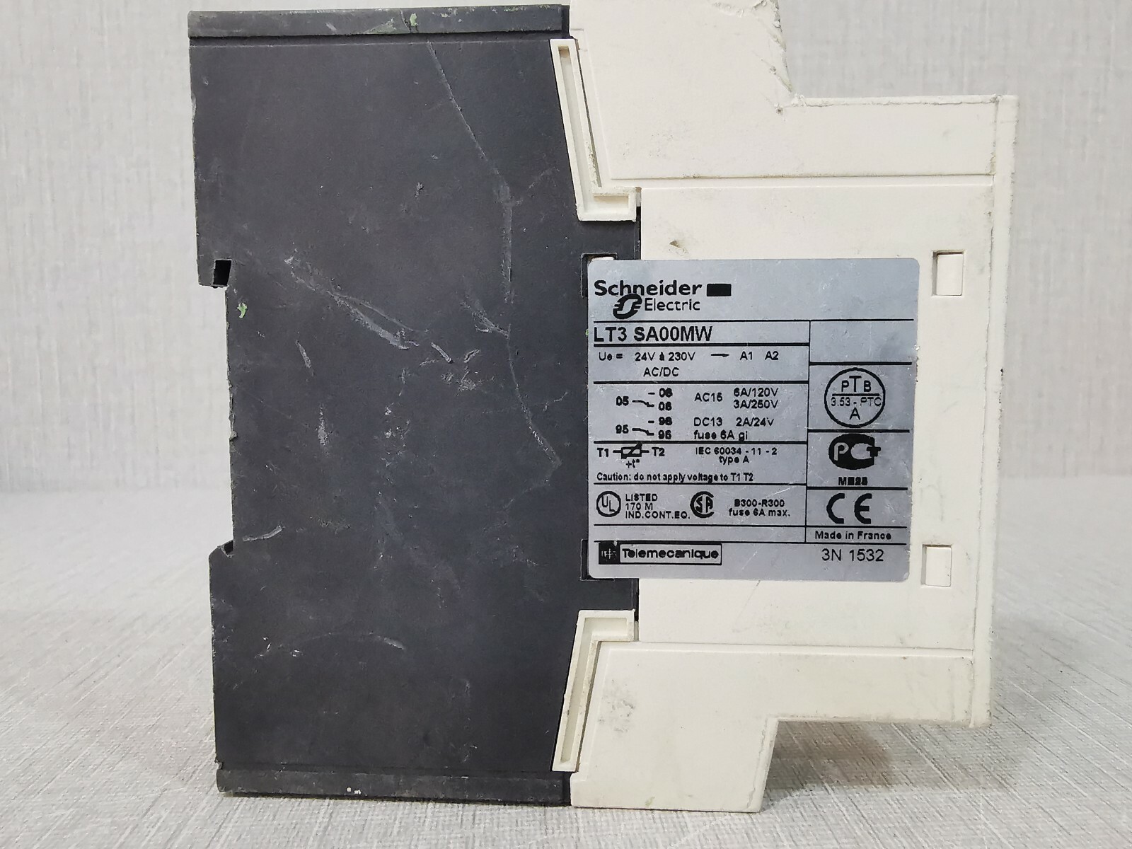 Schneider Electric SA00MW Schneider Electric LT3 SA00MW Overload Relay 2
