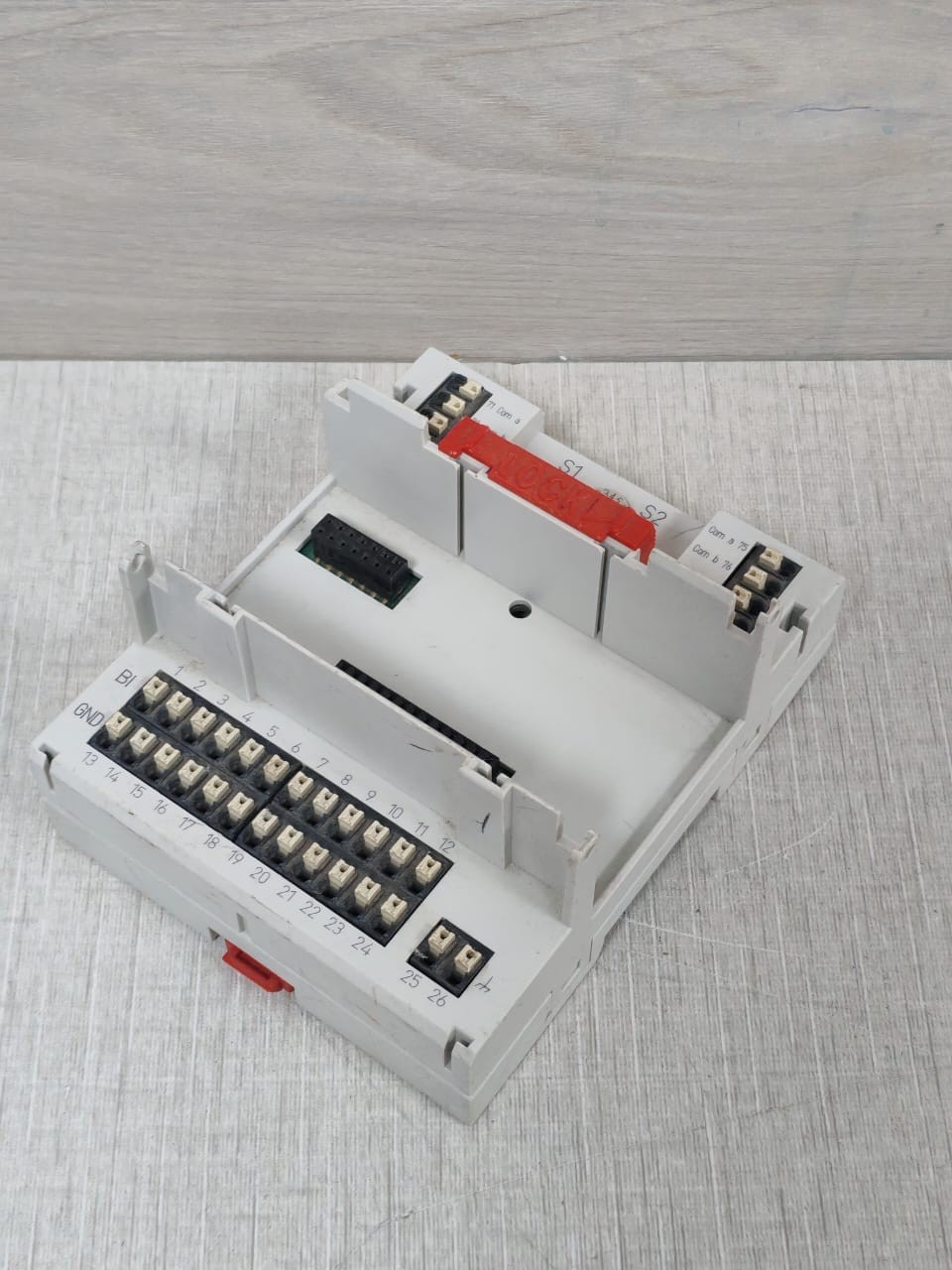 Honeywell XS824-25 Honeywell XS824-25 Terminal Socket Output Relay 3