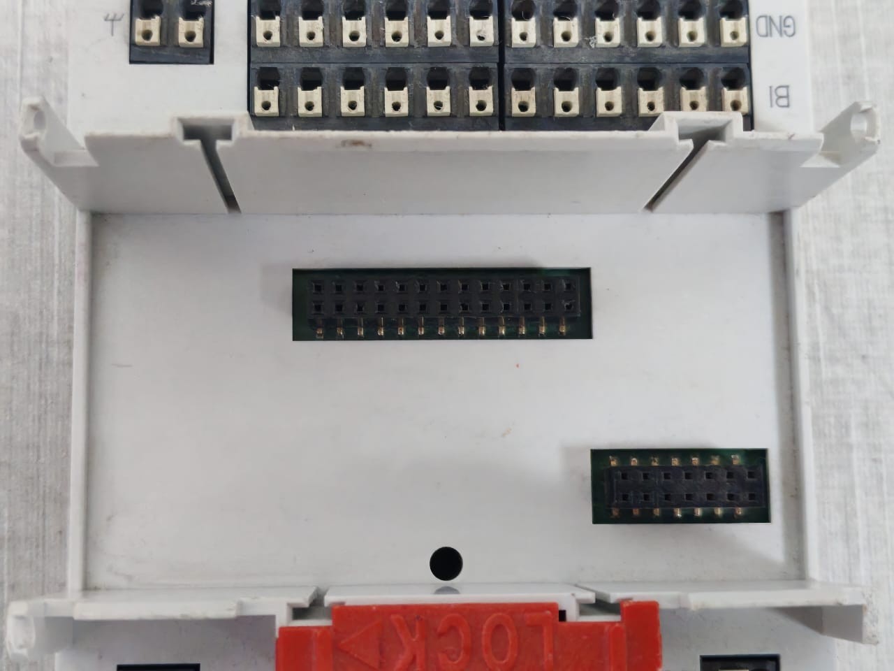 Honeywell XS824-25 Honeywell XS824-25 Terminal Socket Output Relay 4