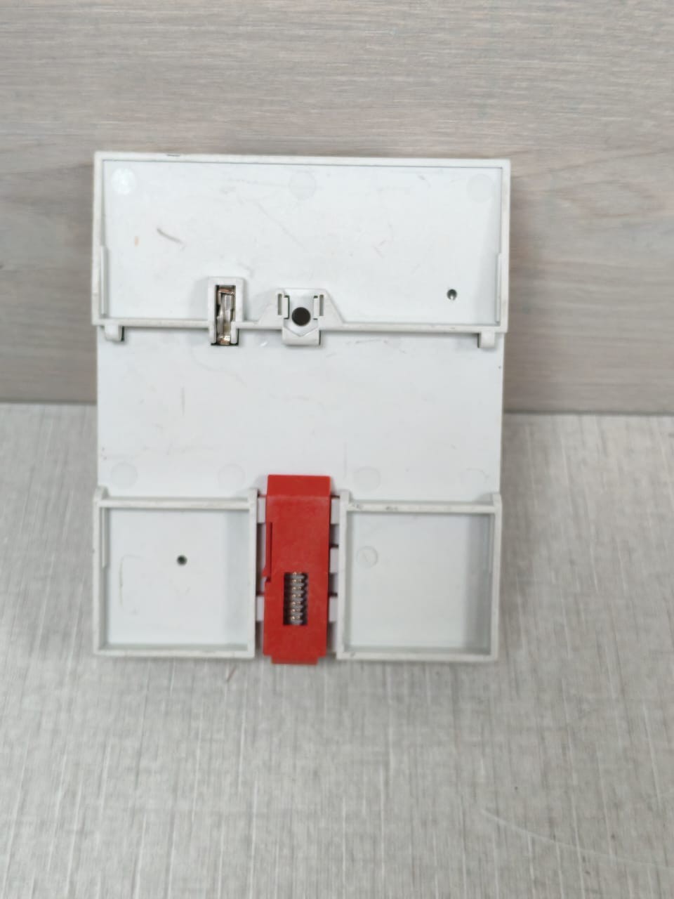 Honeywell XS824-25 Honeywell XS824-25 Terminal Socket Output Relay 10