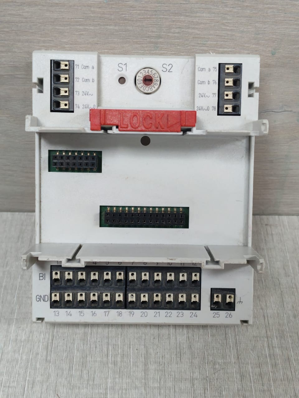 Honeywell XS824-25 Terminal Socket Output Relay